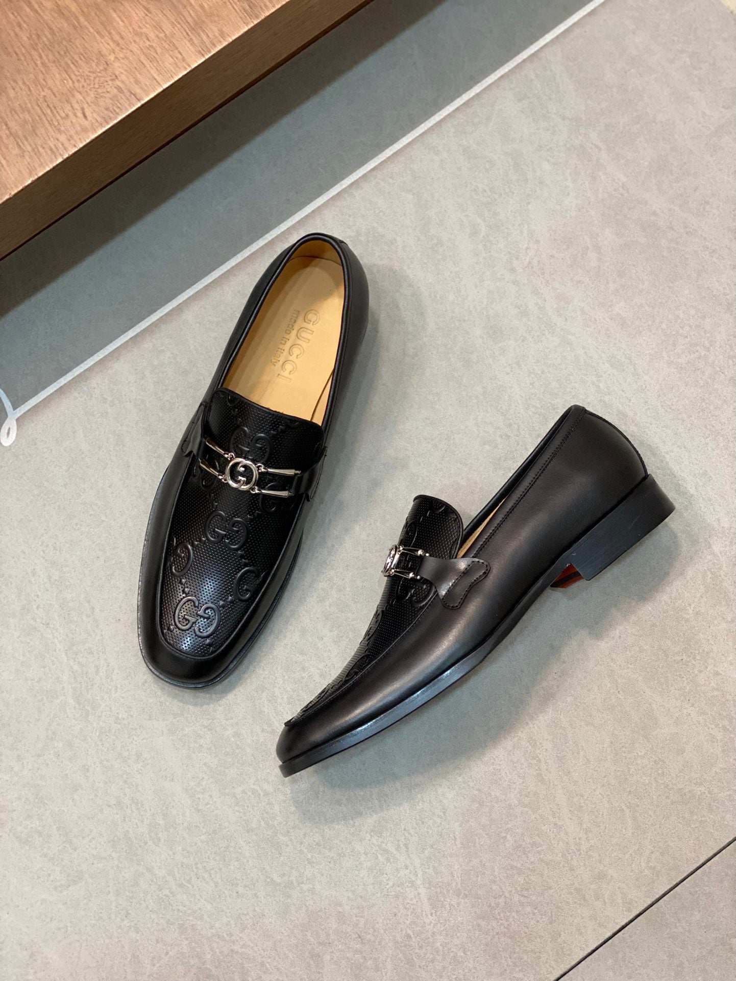 Gucci-115Shoes