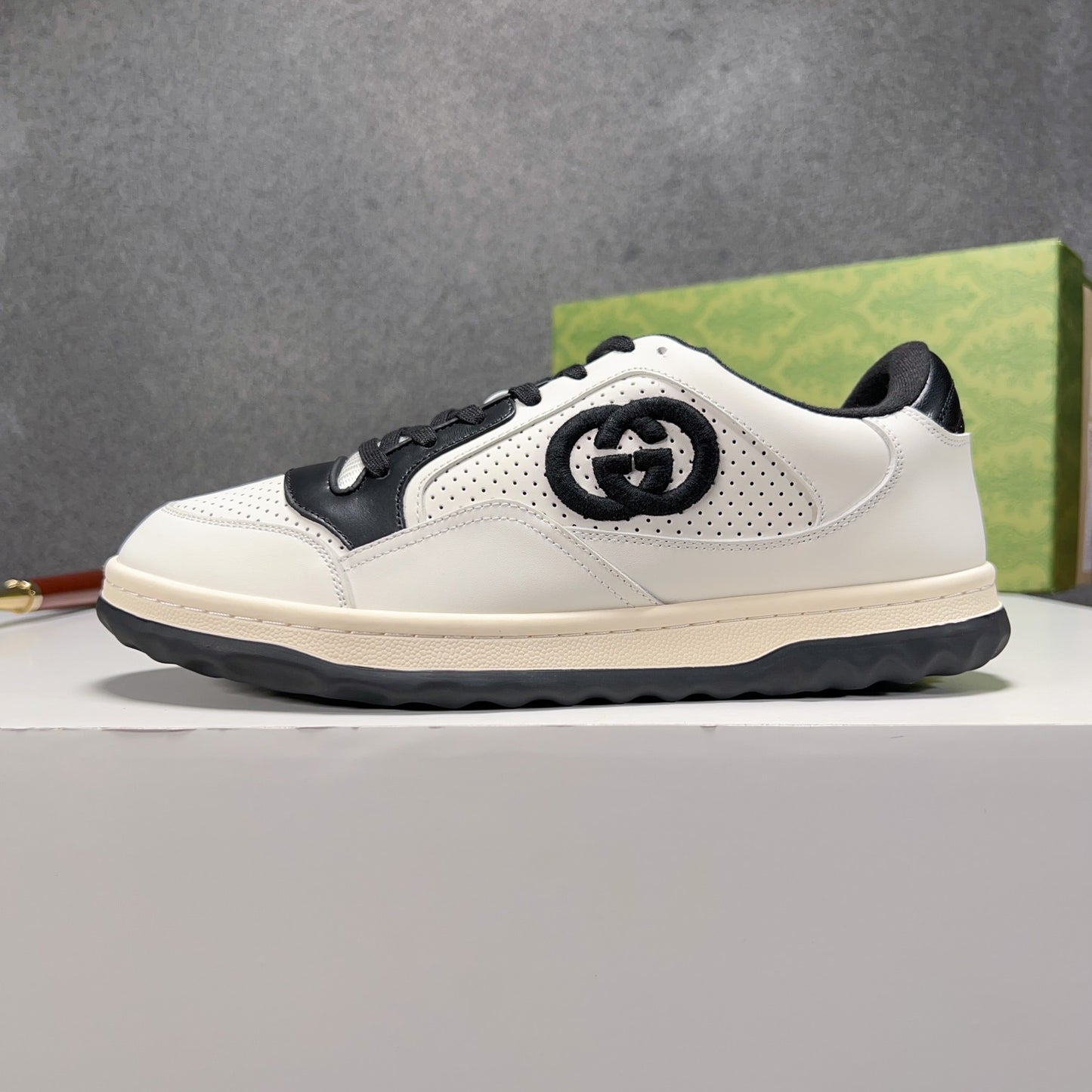 Gucci-117Shoes