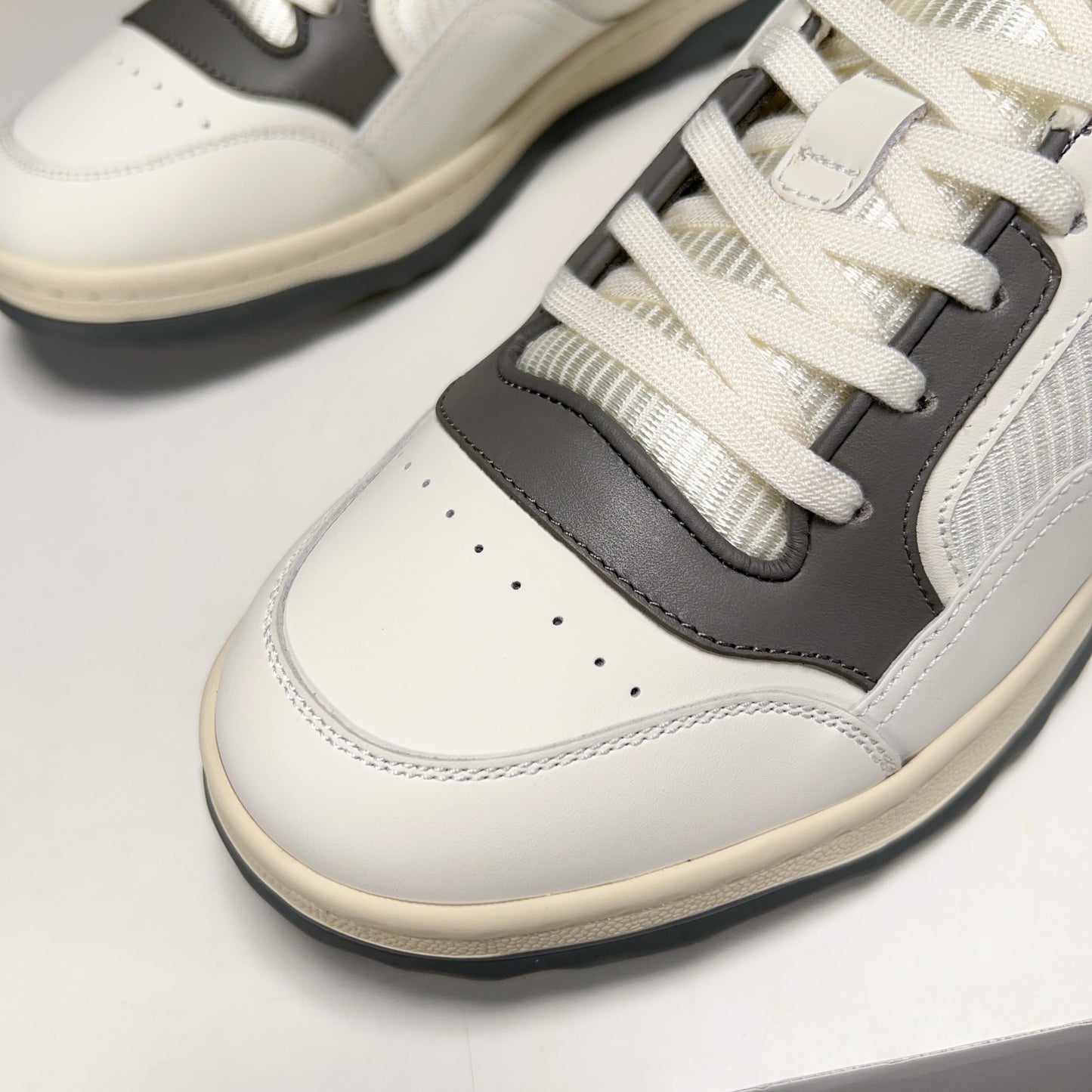 Gucci-124Shoes