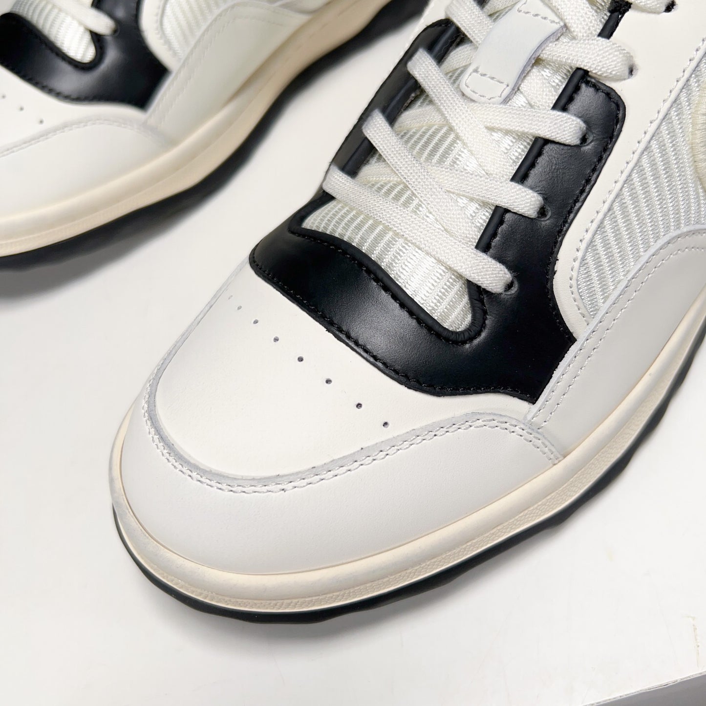Gucci-125Shoes