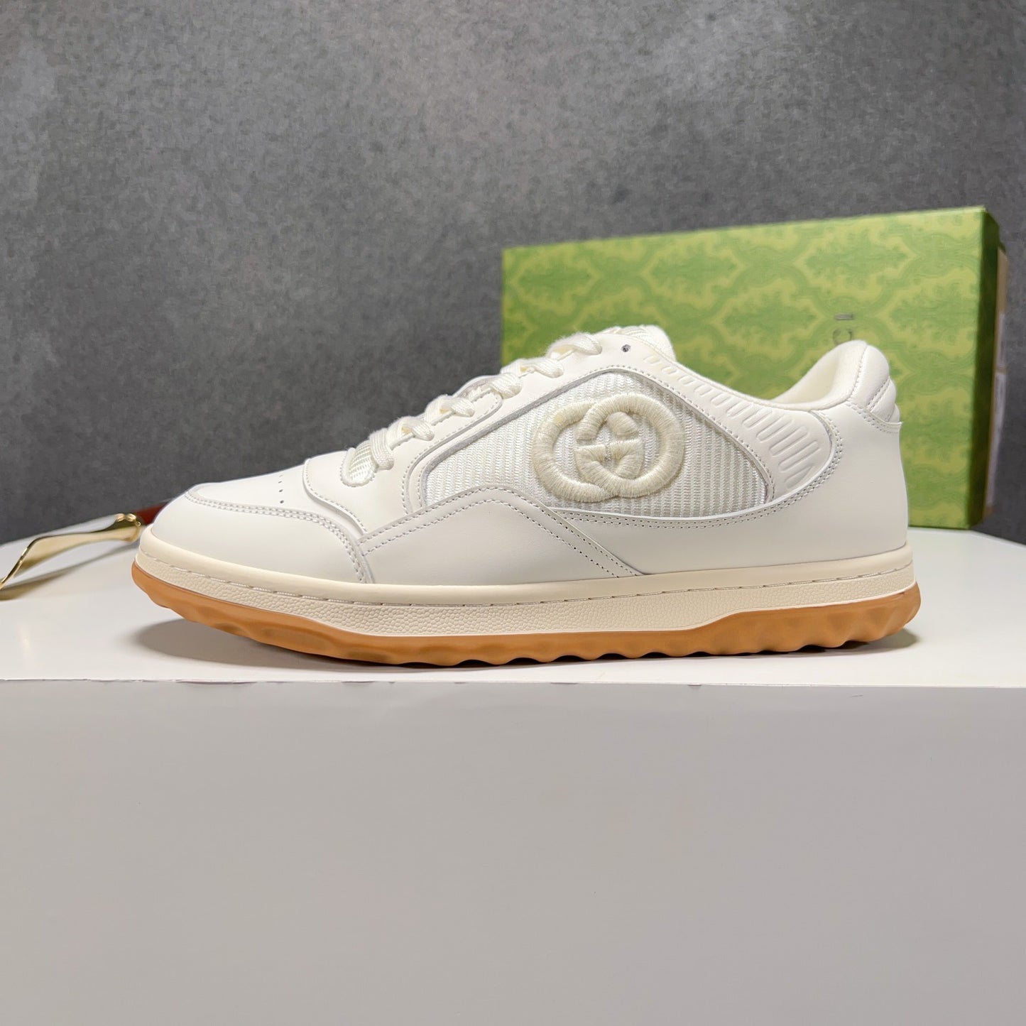 Gucci-126Shoes