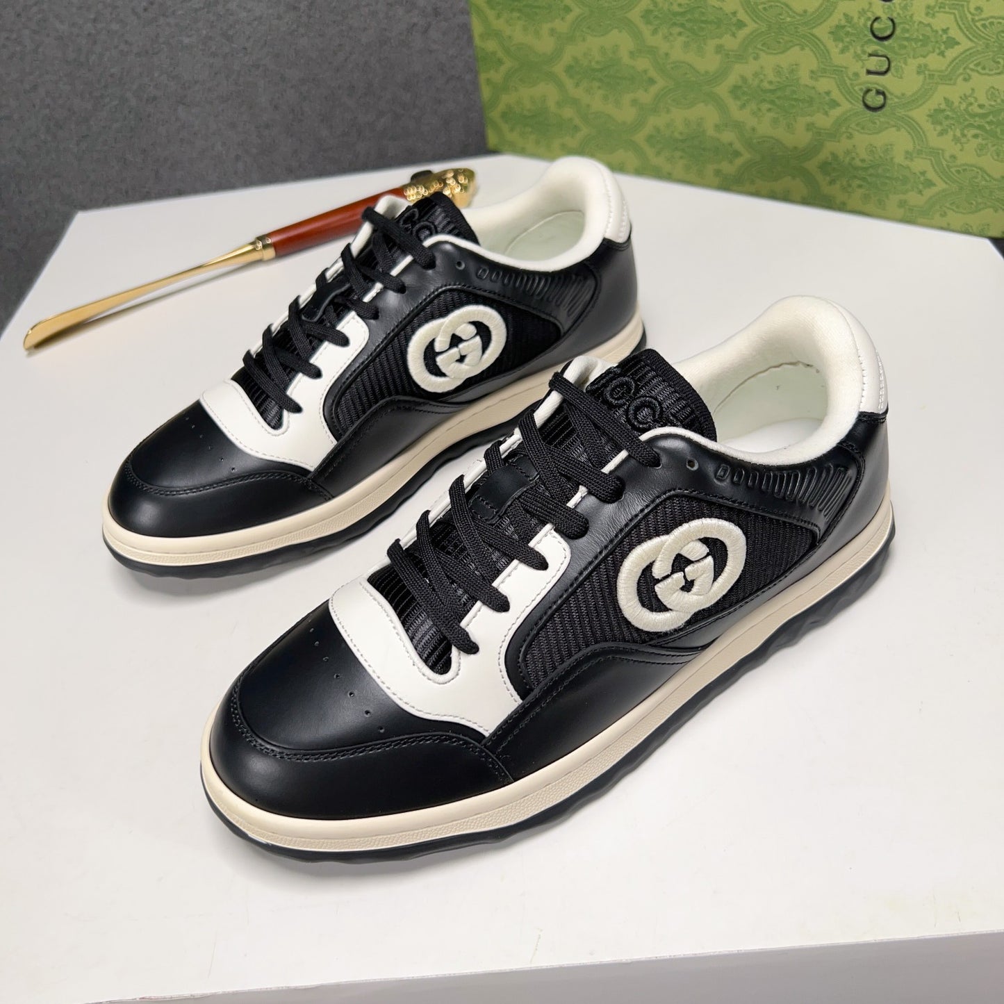 Gucci-127Shoes