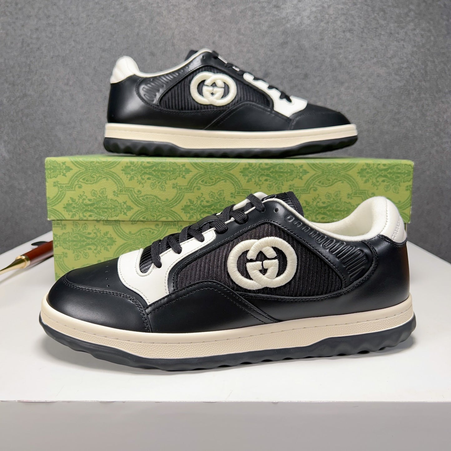 Gucci-127Shoes
