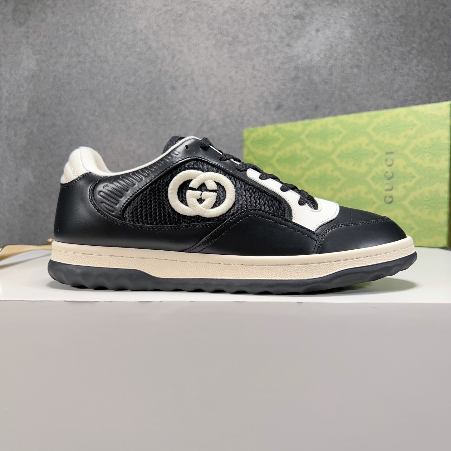 Gucci-127Shoes