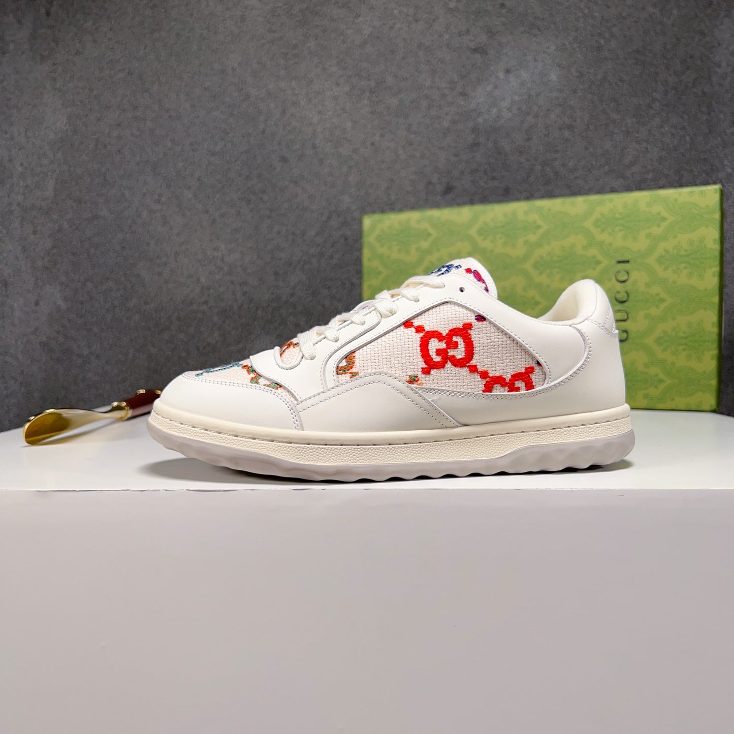 Gucci-129Shoes
