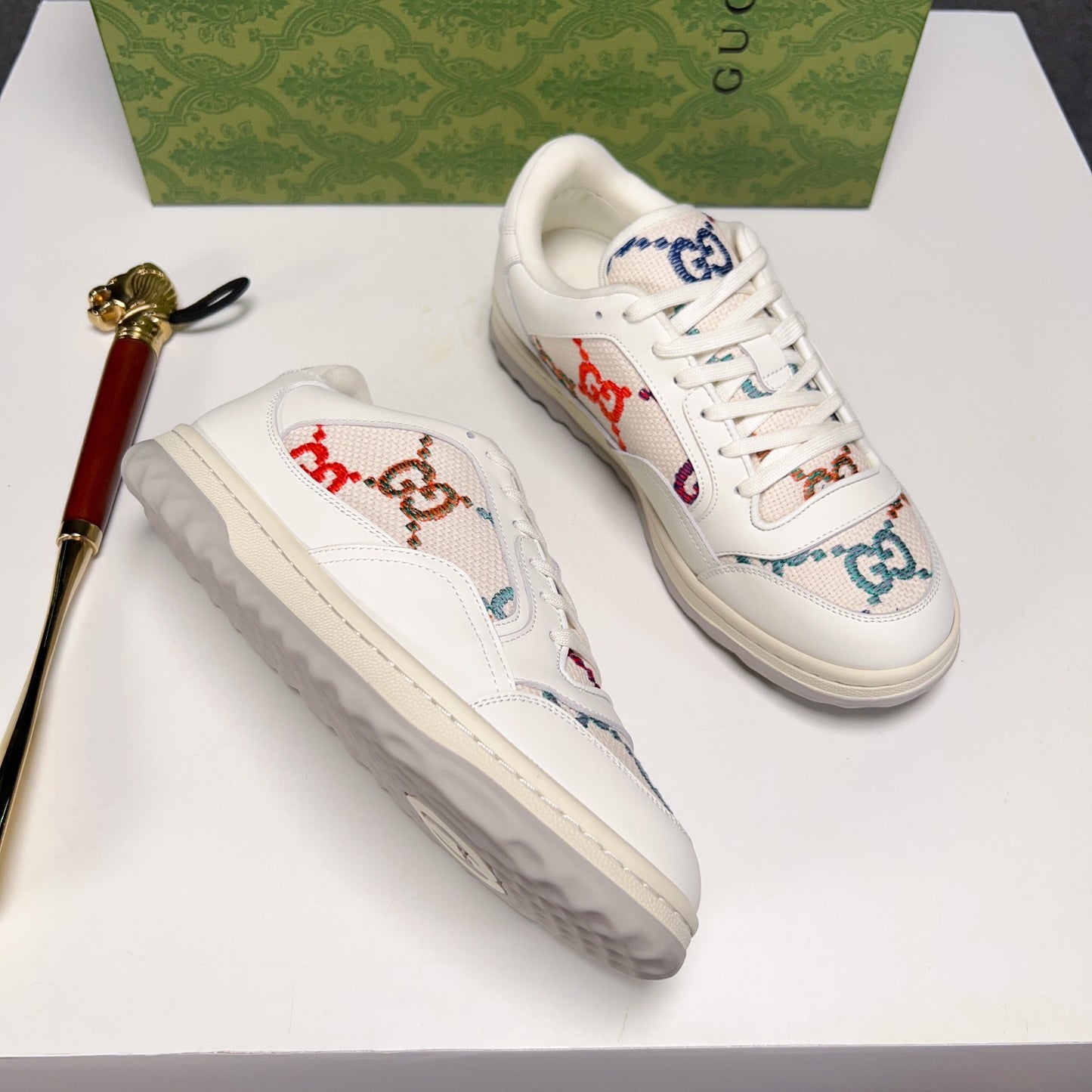 Gucci-129Shoes