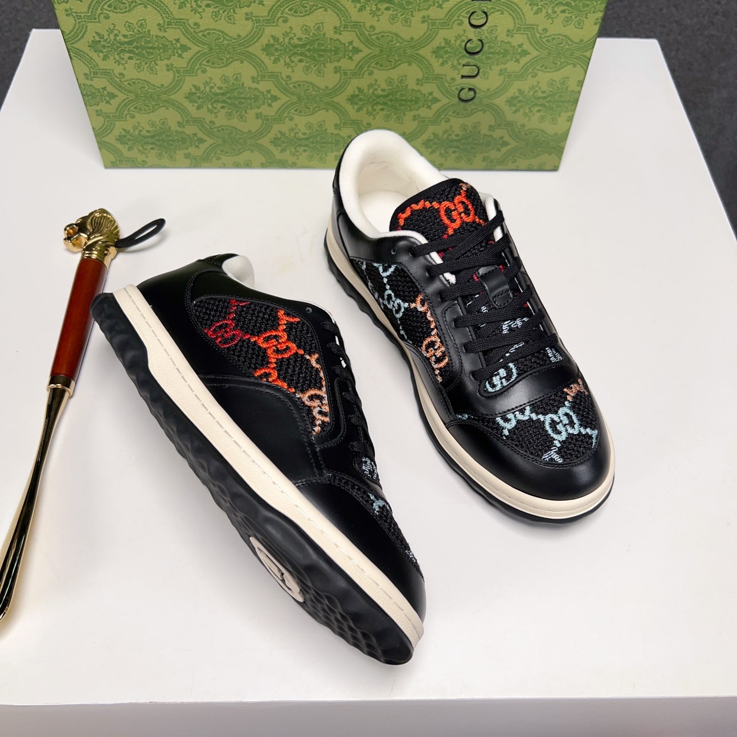 Gucci-130Shoes