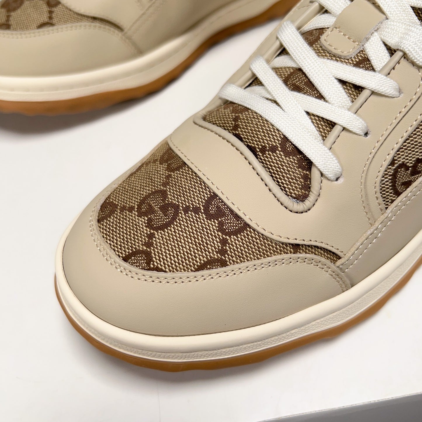 Gucci-131Shoes