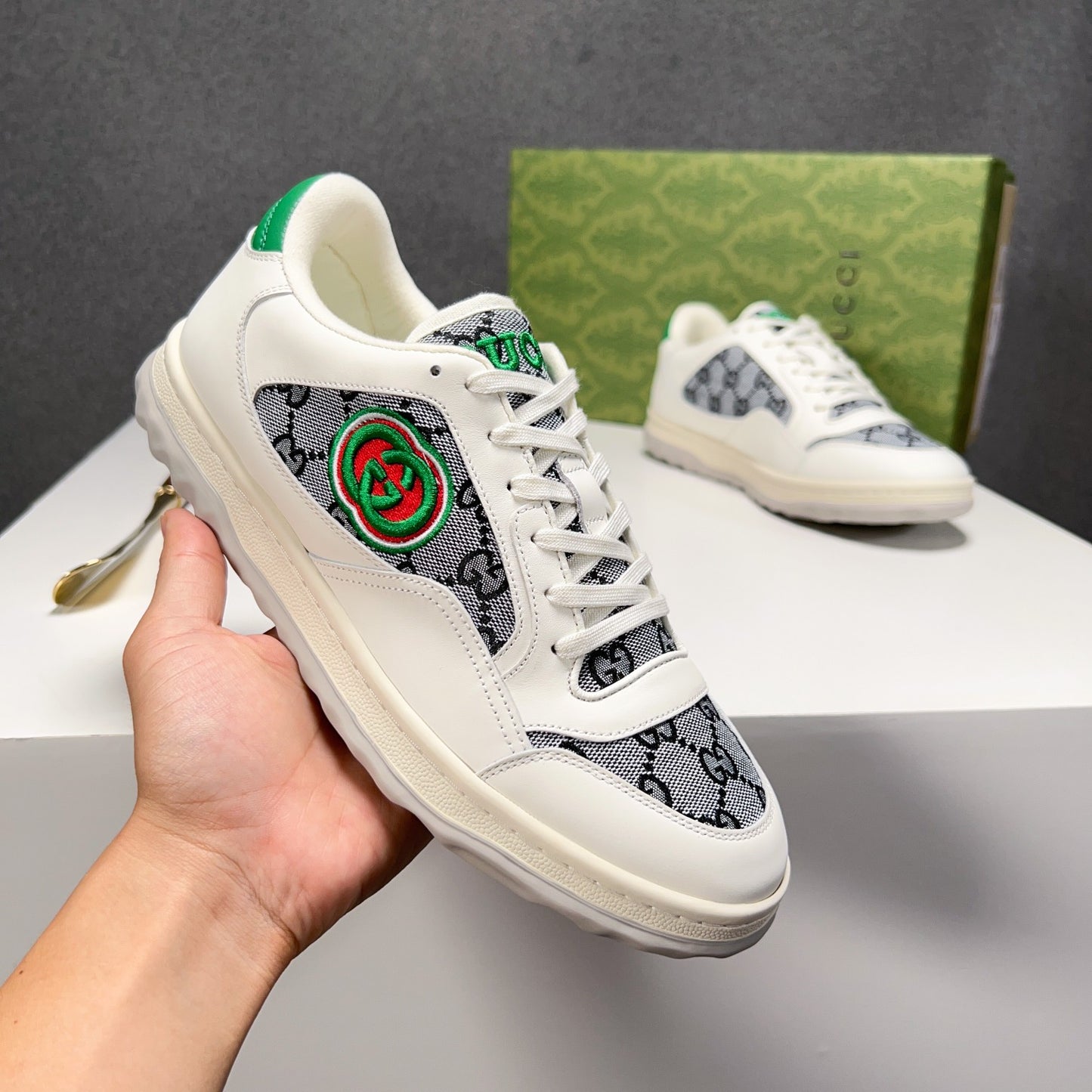 Gucci-133Shoes