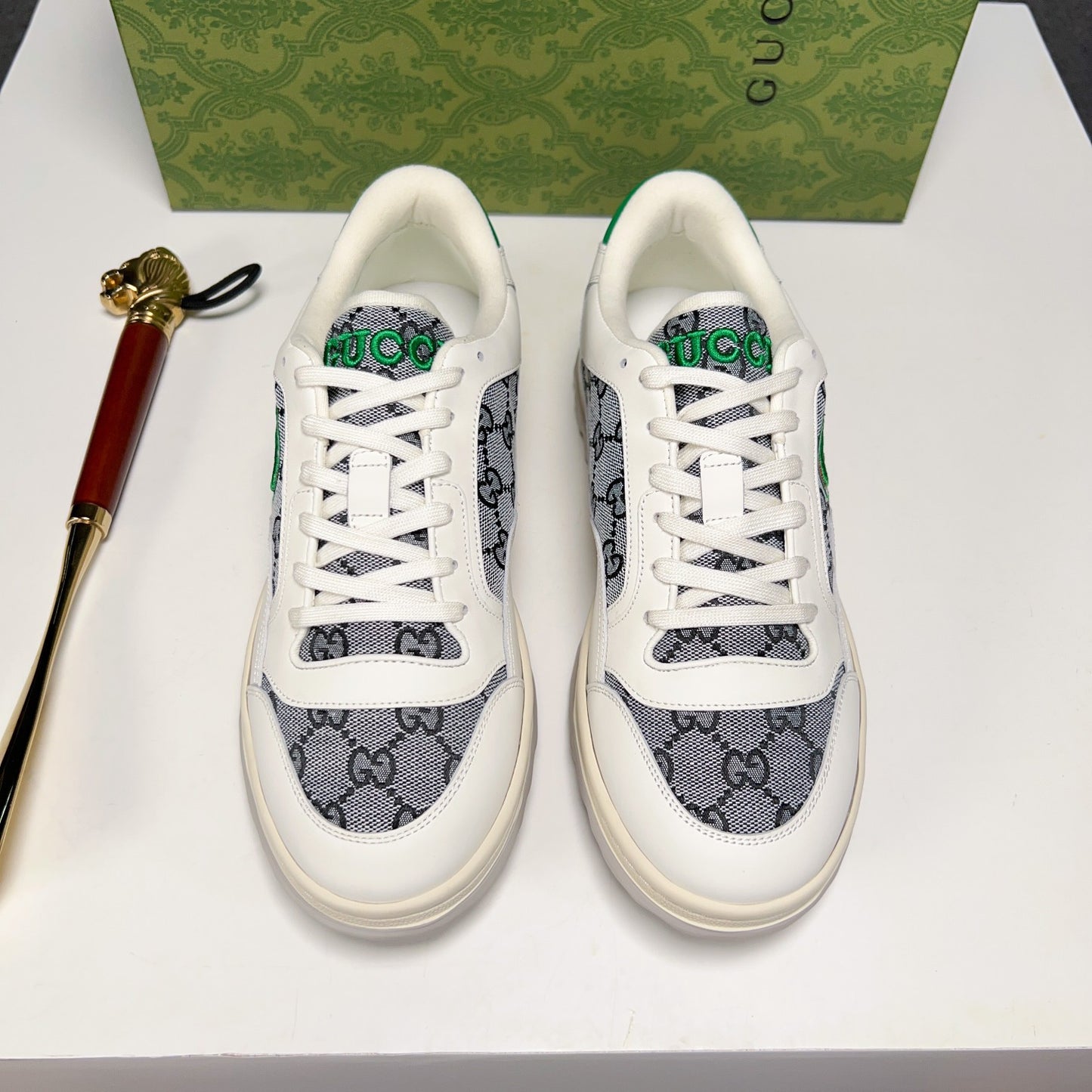 Gucci-133Shoes