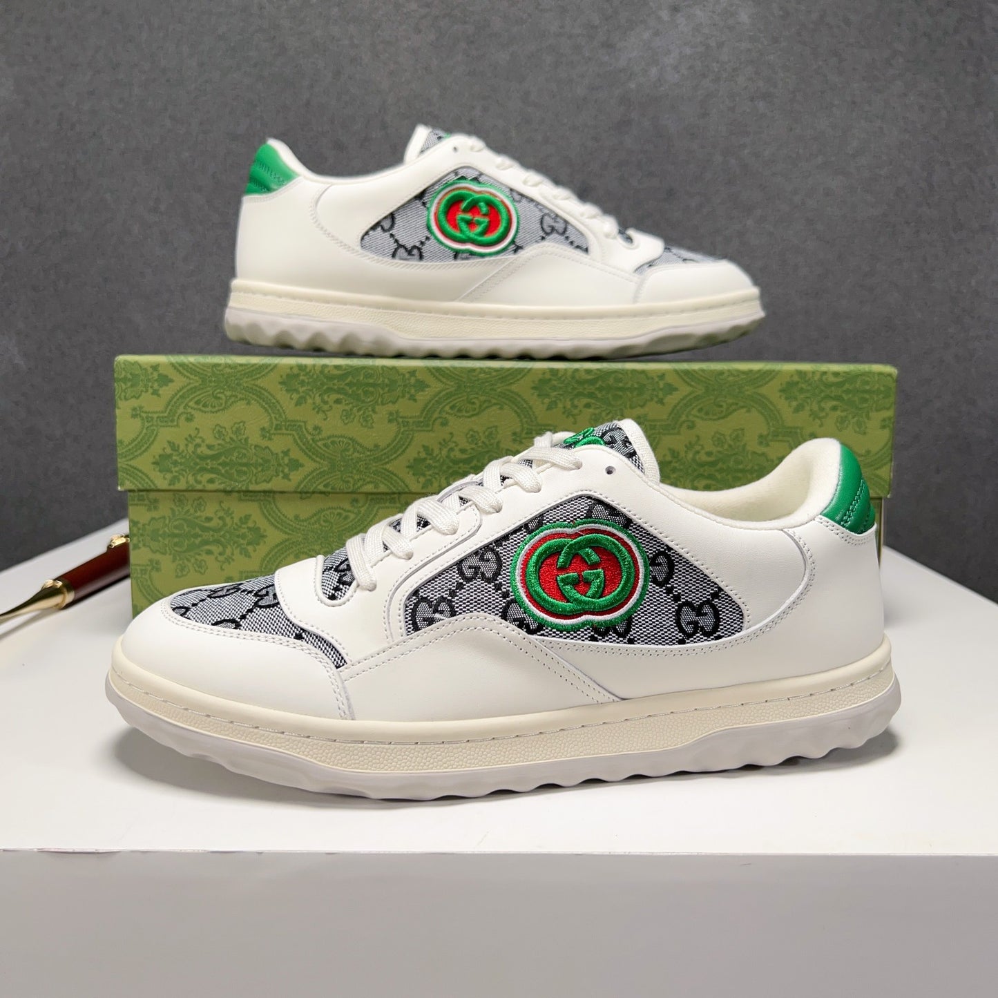 Gucci-133Shoes