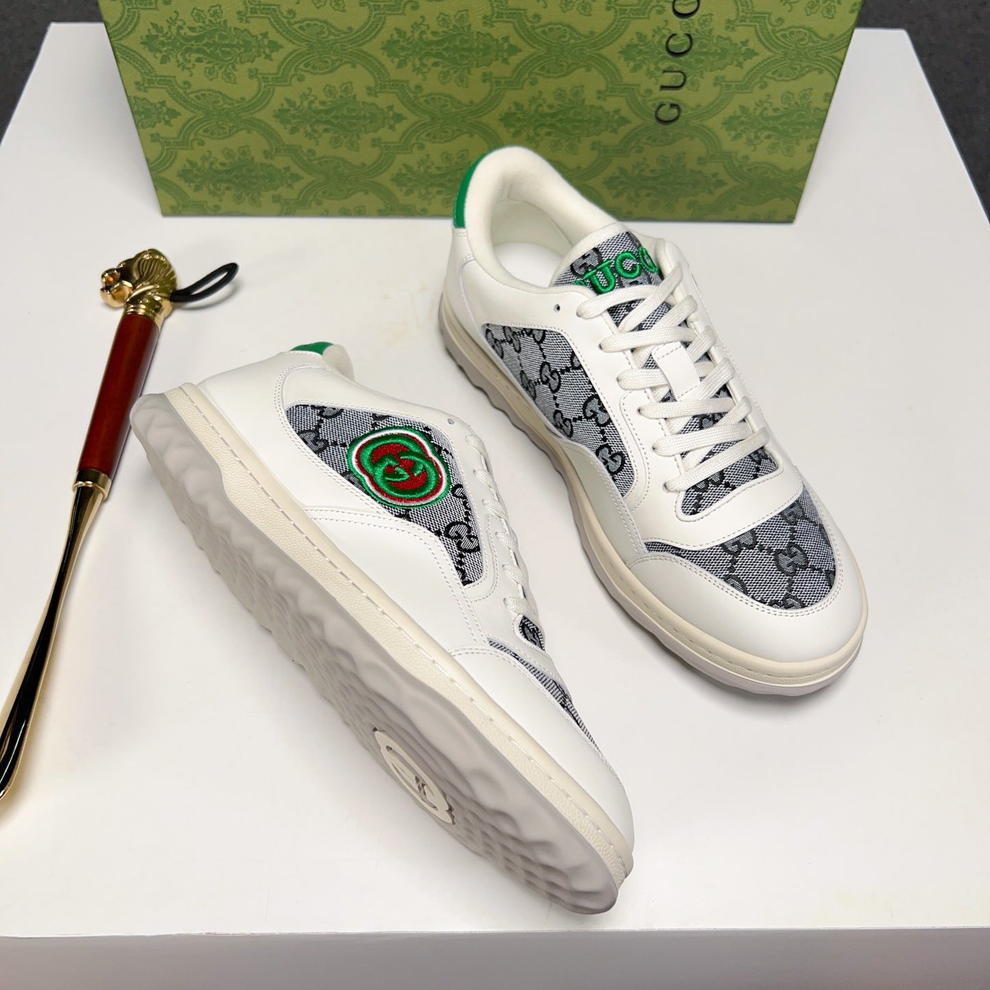 Gucci-133Shoes