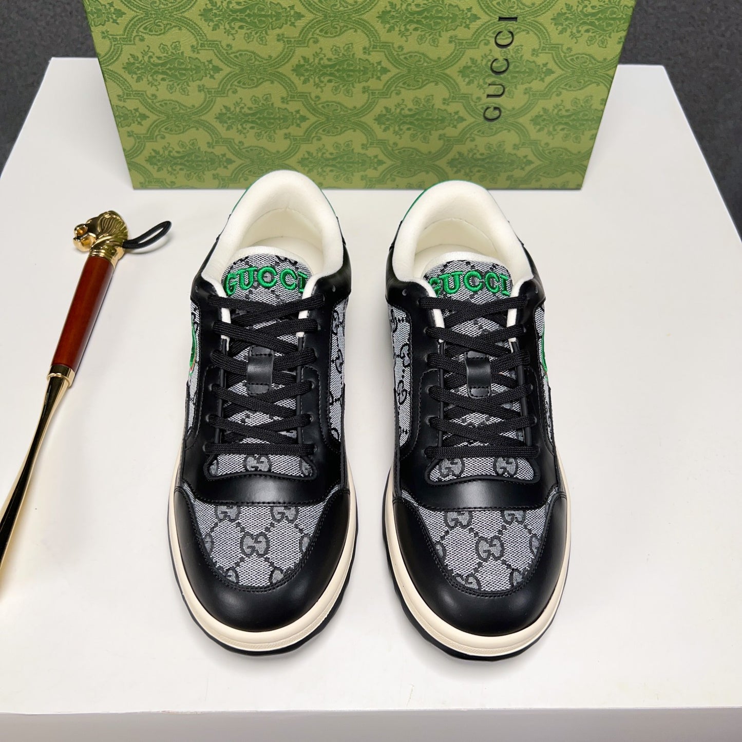 Gucci-135Shoes