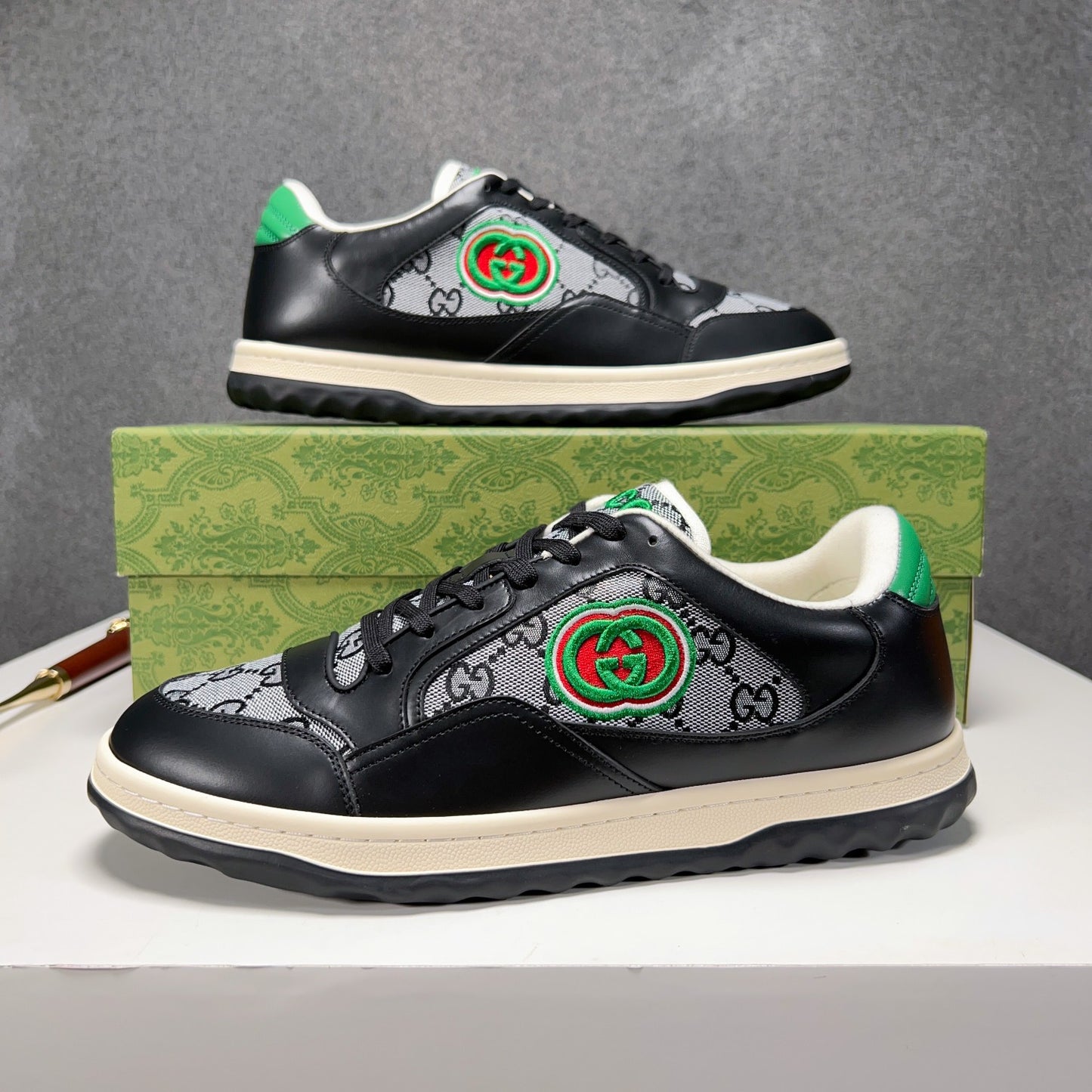 Gucci-135Shoes