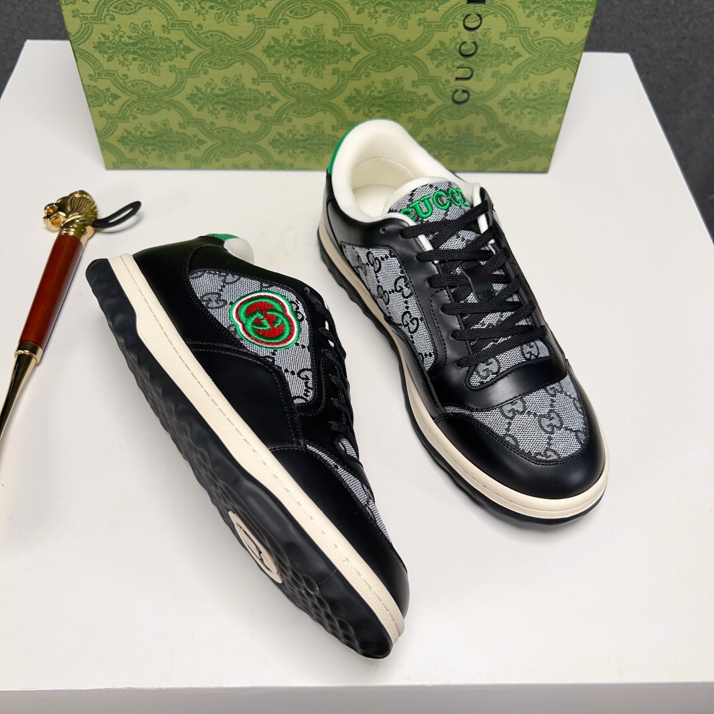 Gucci-135Shoes