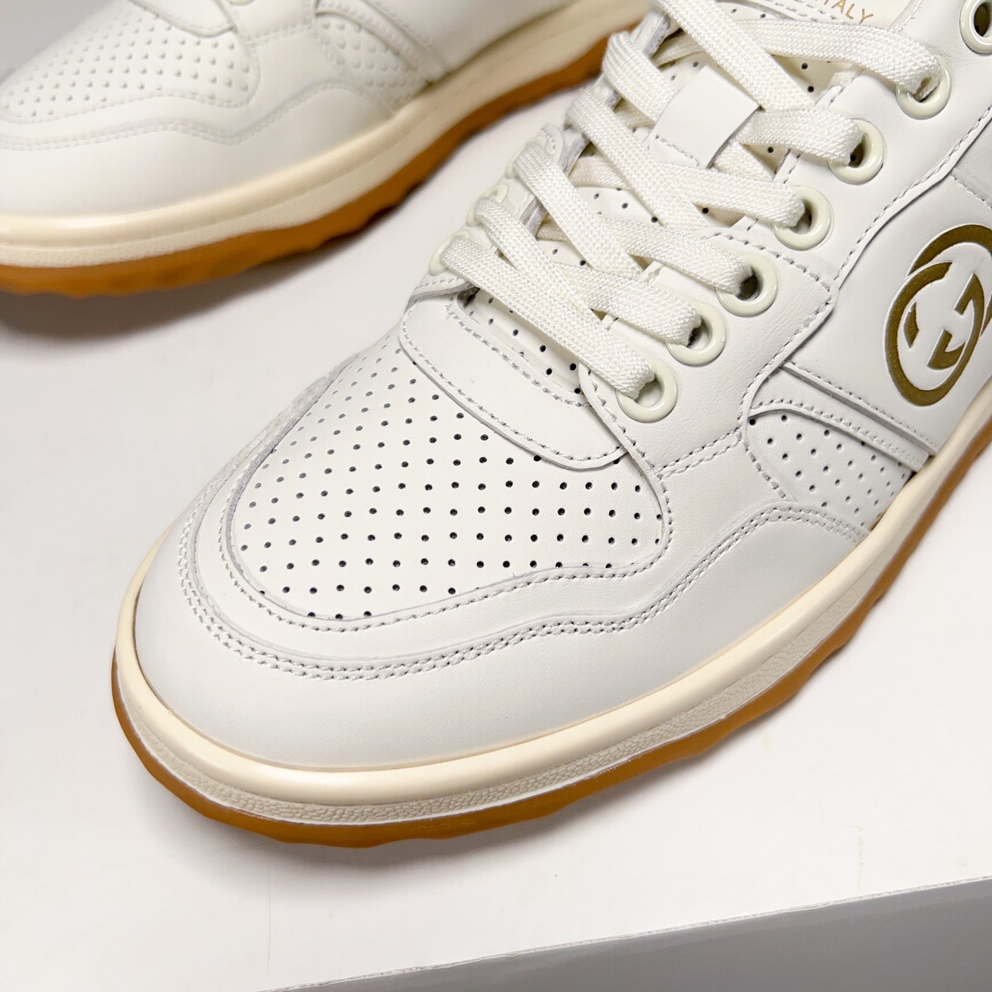 Gucci-138Shoes