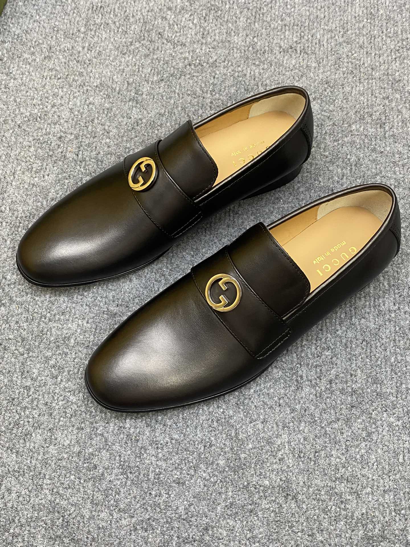 Gucci-153Shoes