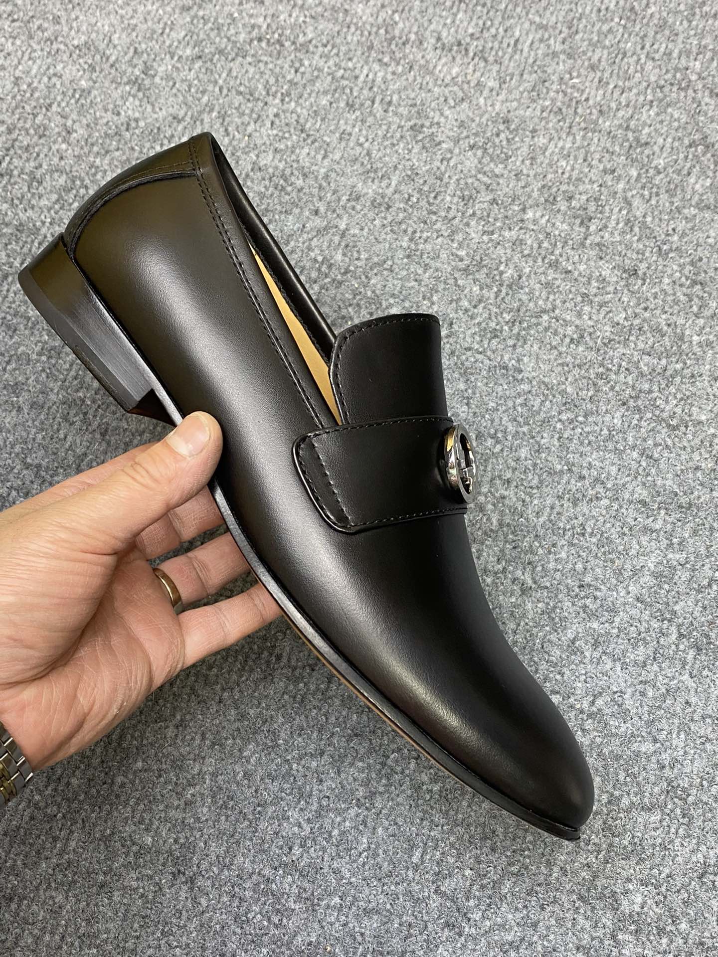 Gucci-153Shoes