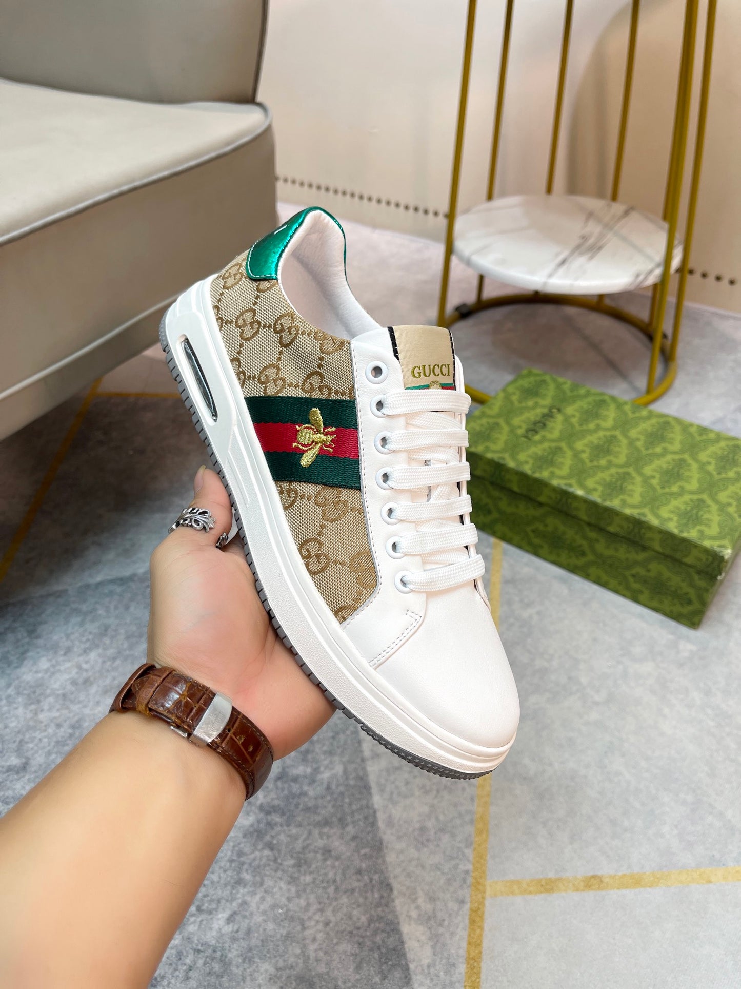 Gucci-170Shoes