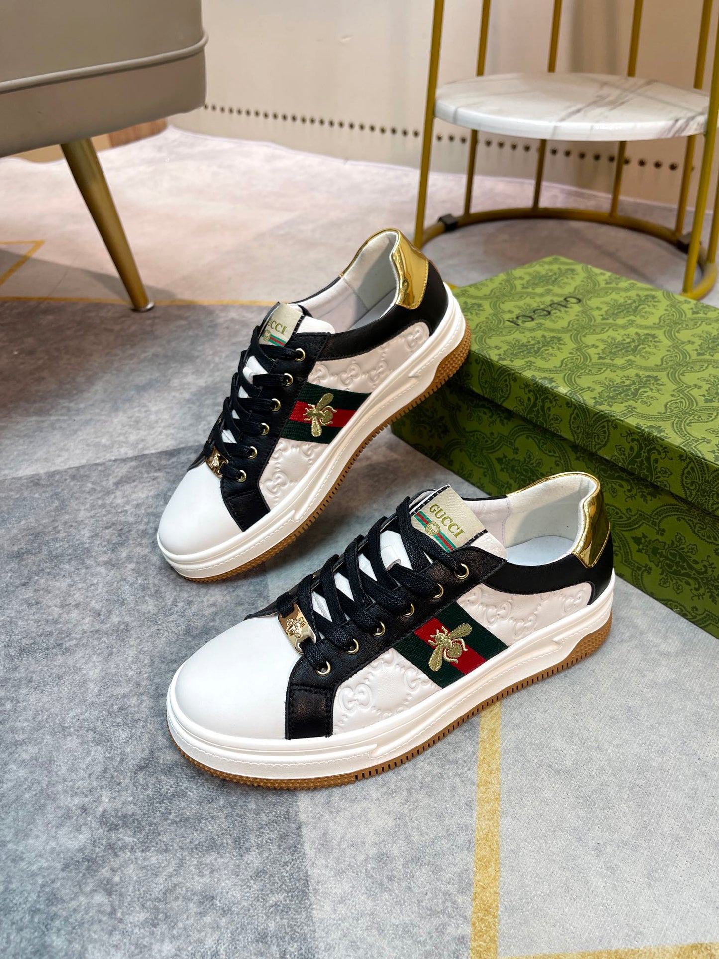 Gucci-179Shoes