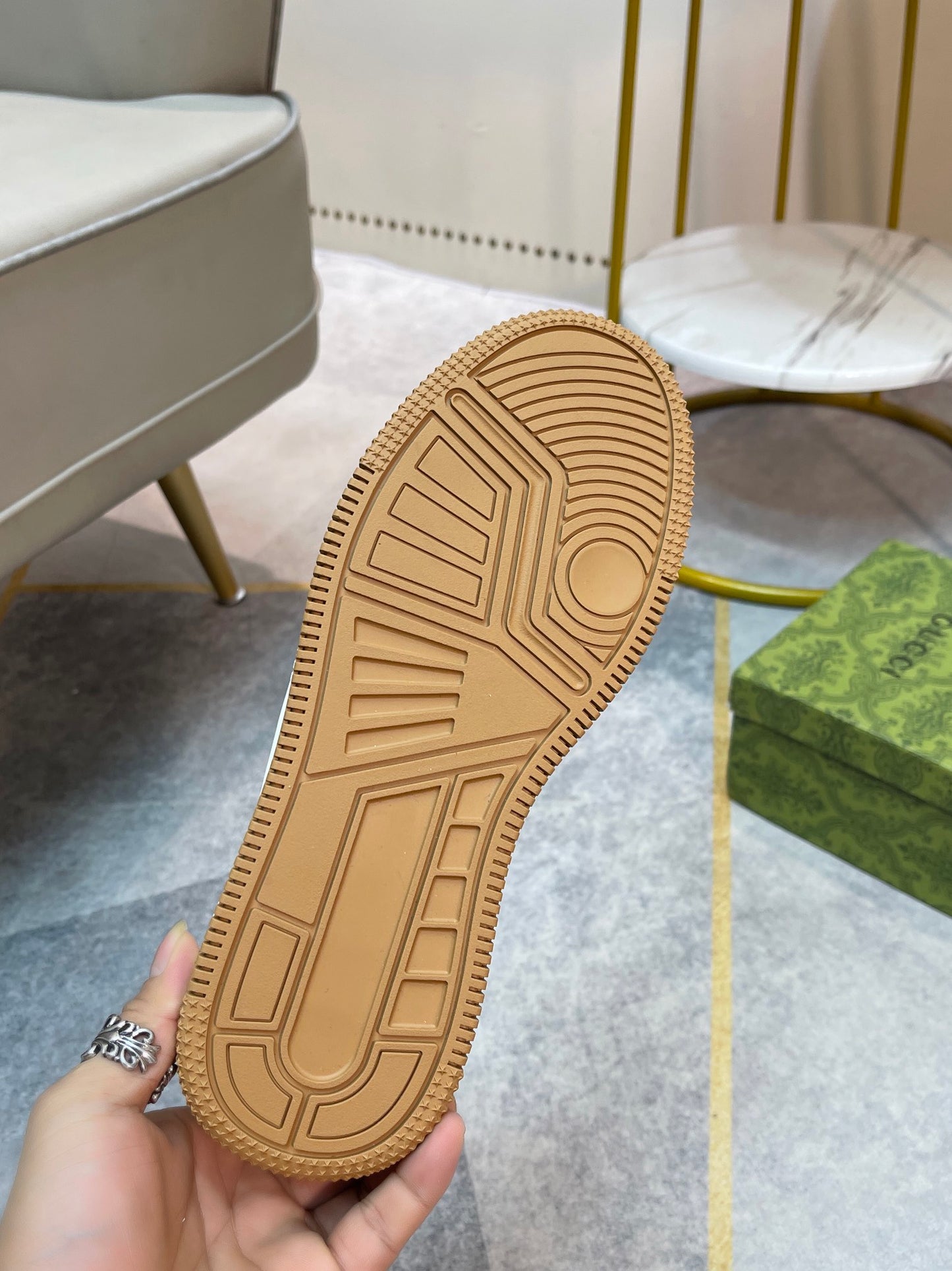 Gucci-179Shoes