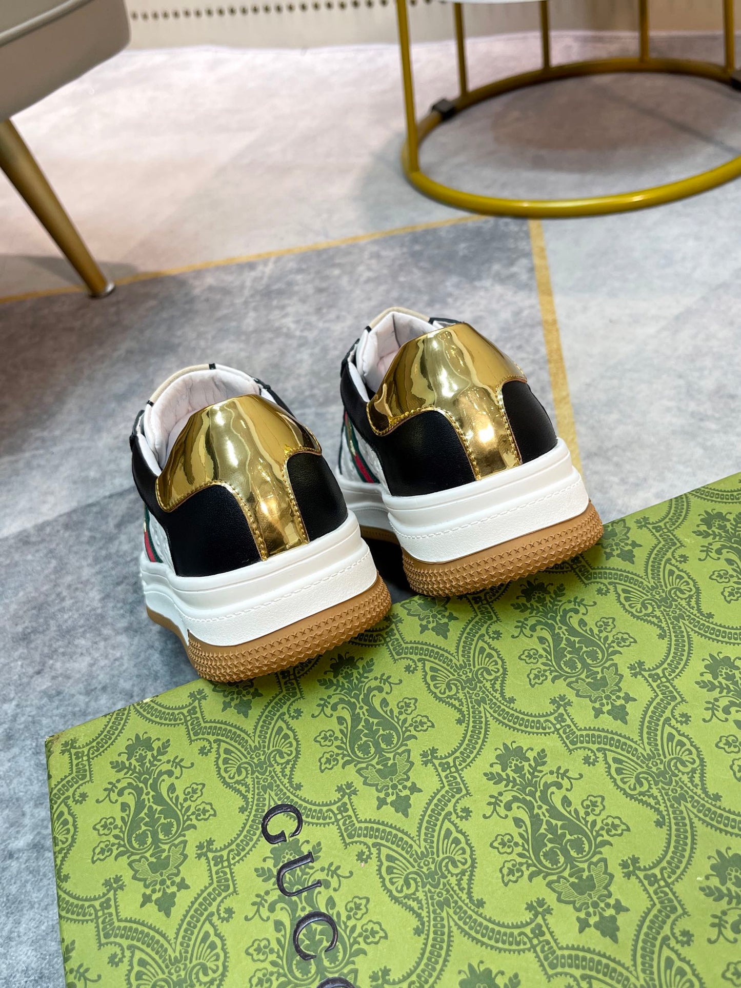 Gucci-179Shoes