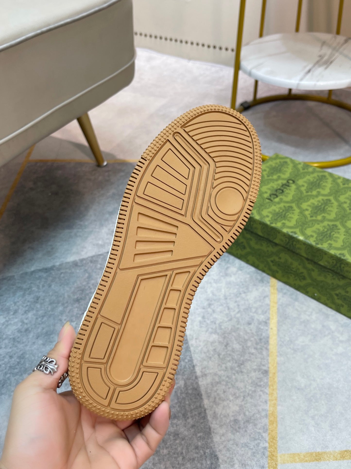 Gucci-182Shoes