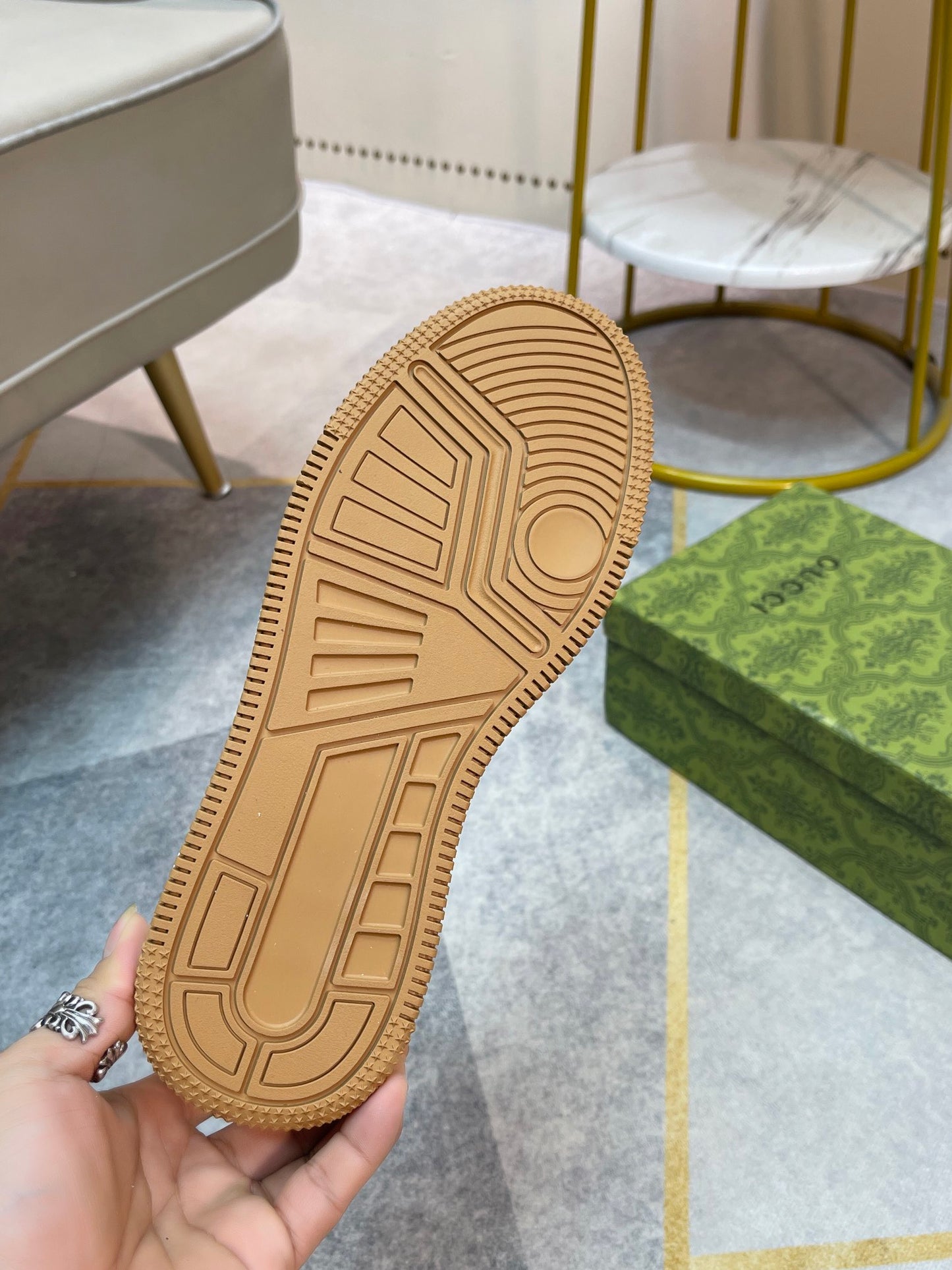 Gucci-183Shoes