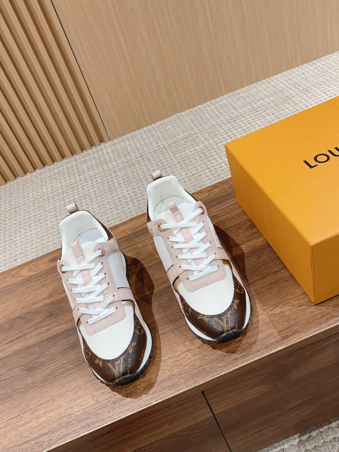 LV-003shoes