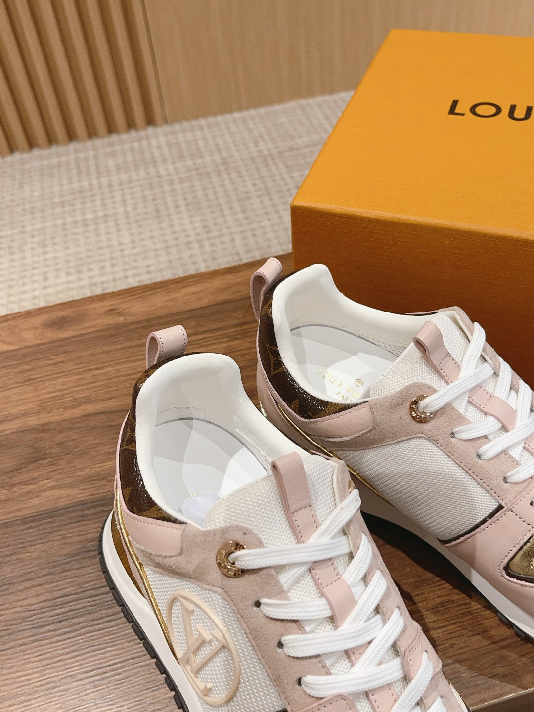 LV-003shoes