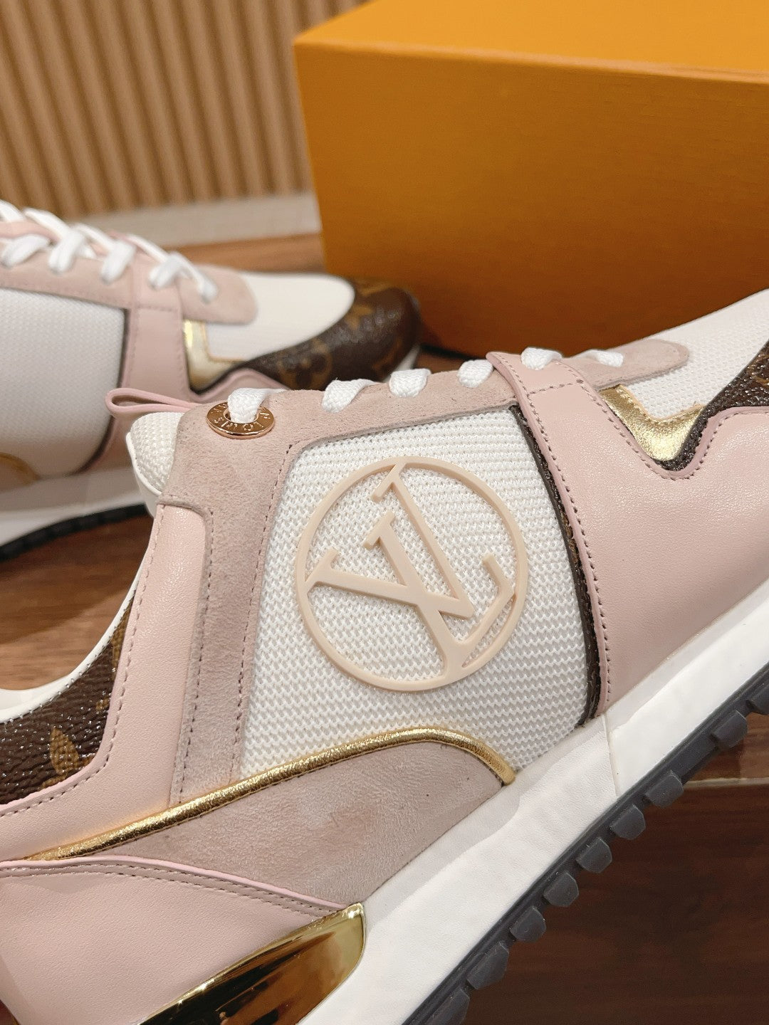LV-003shoes