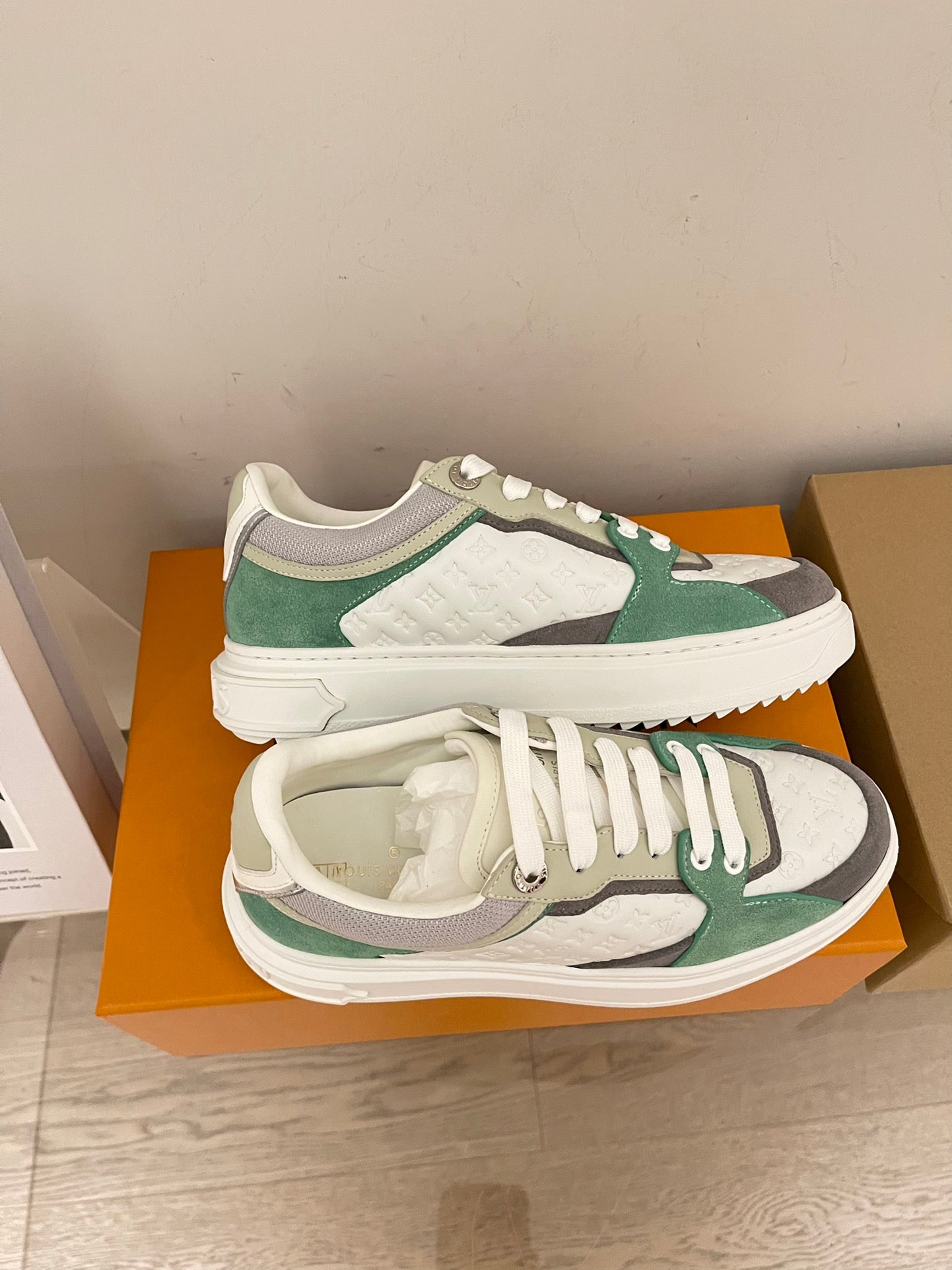 LV-022shoes