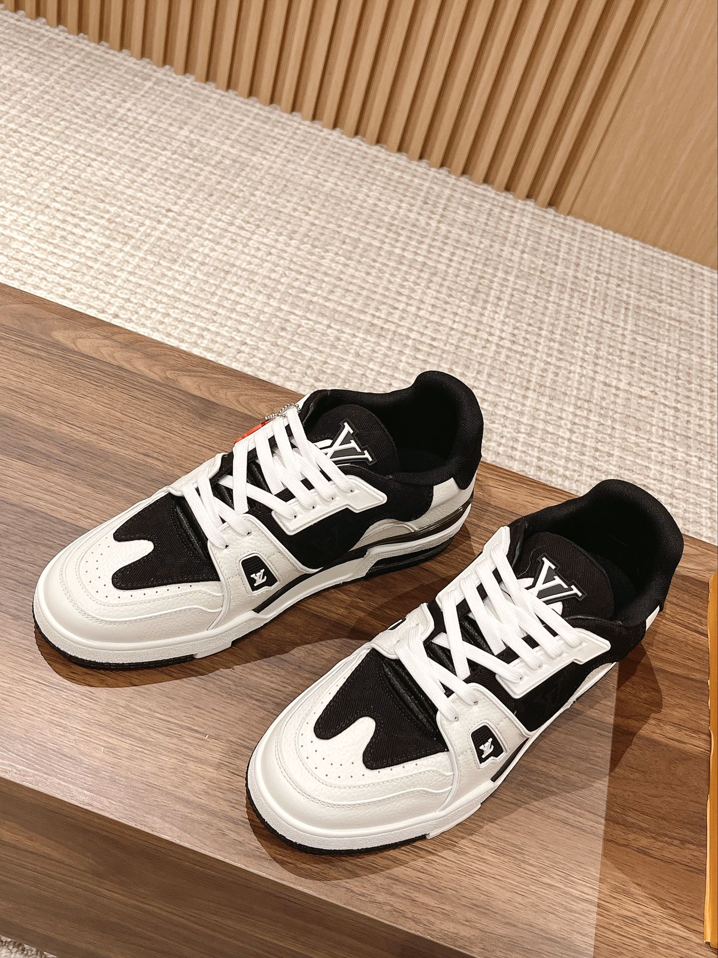 LV-024shoes