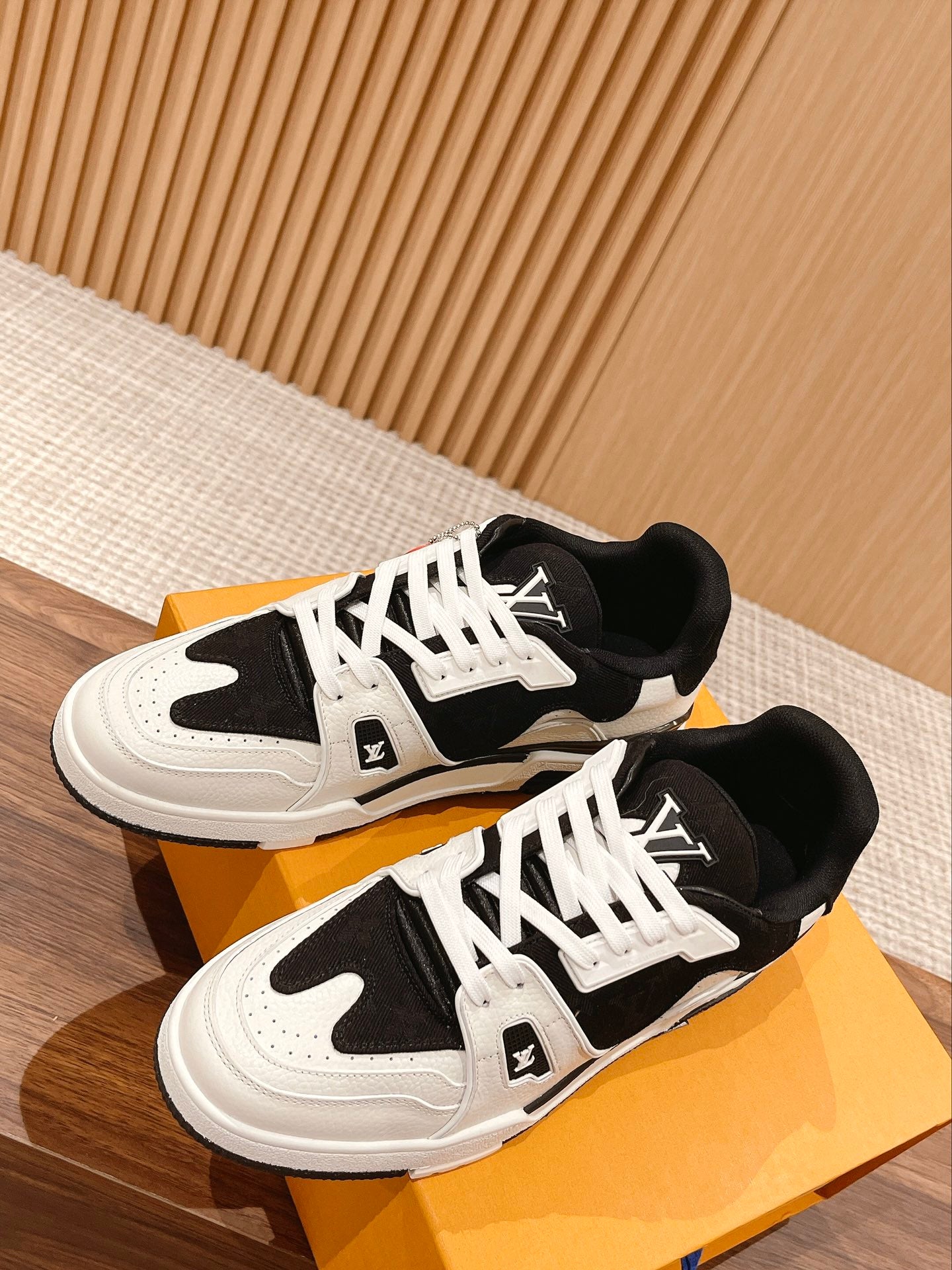 LV-024shoes
