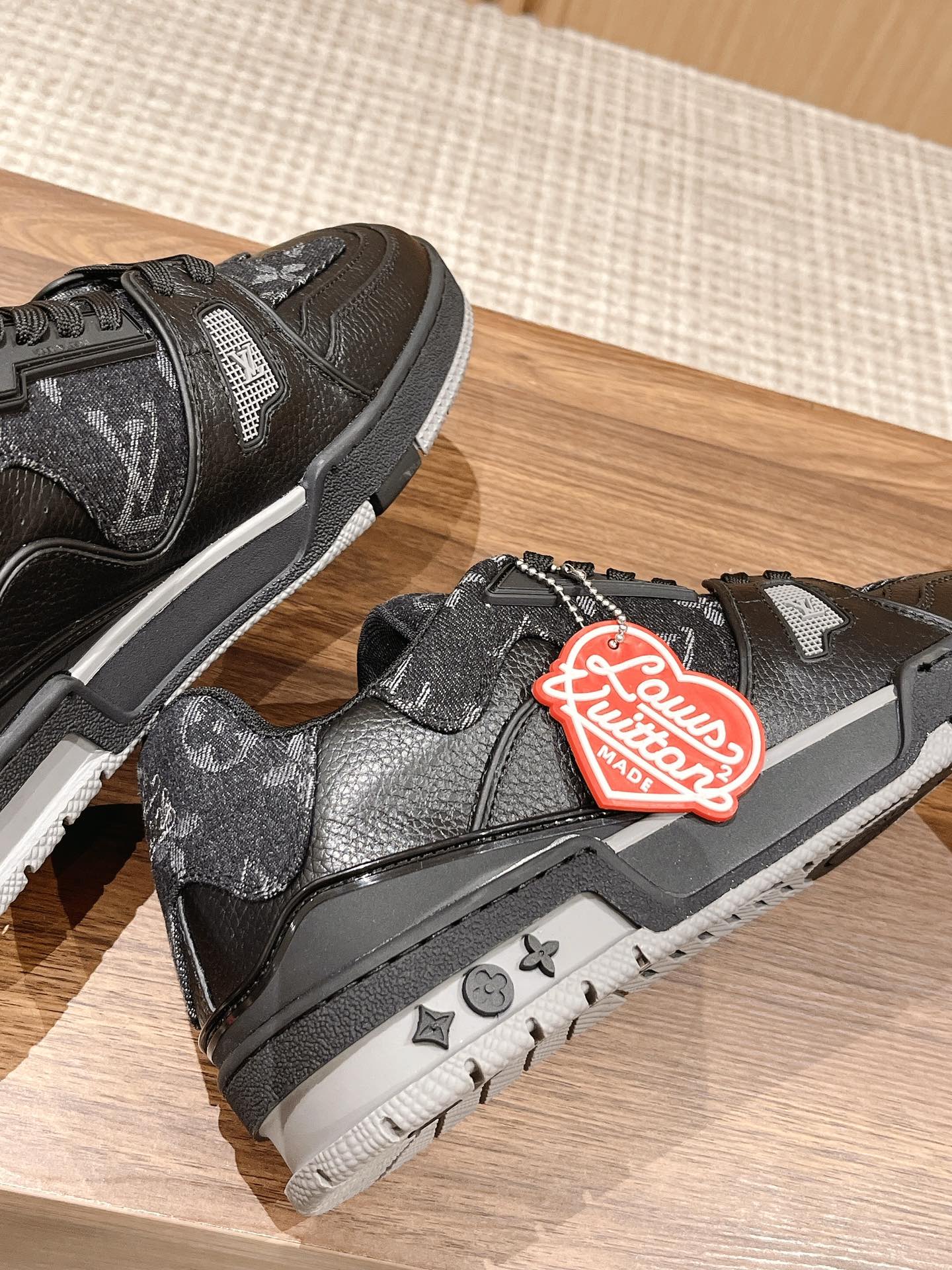 LV-025shoes