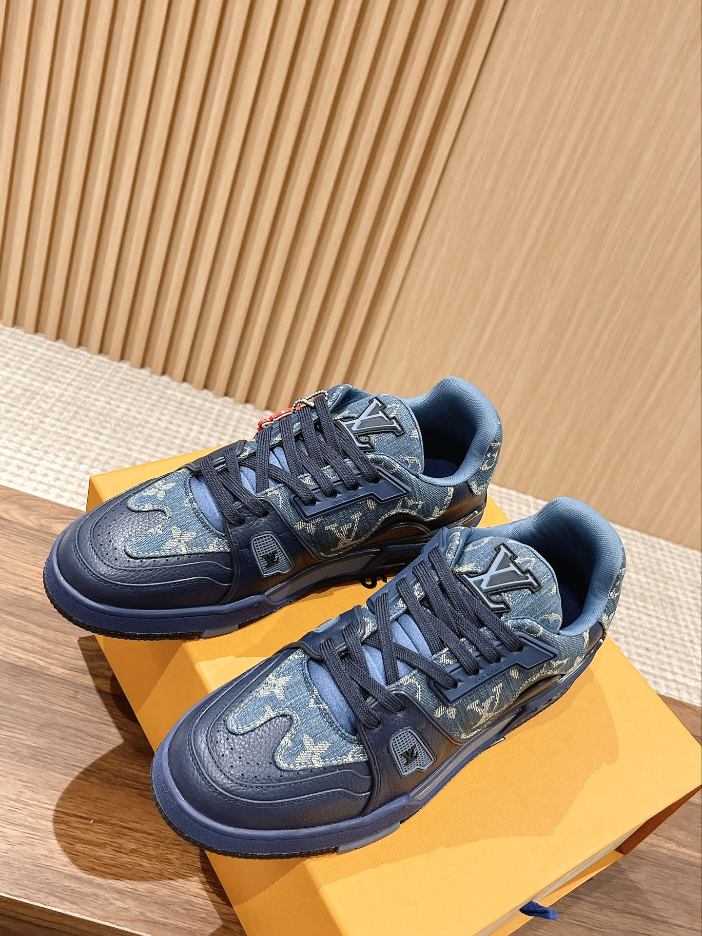 LV-026shoes