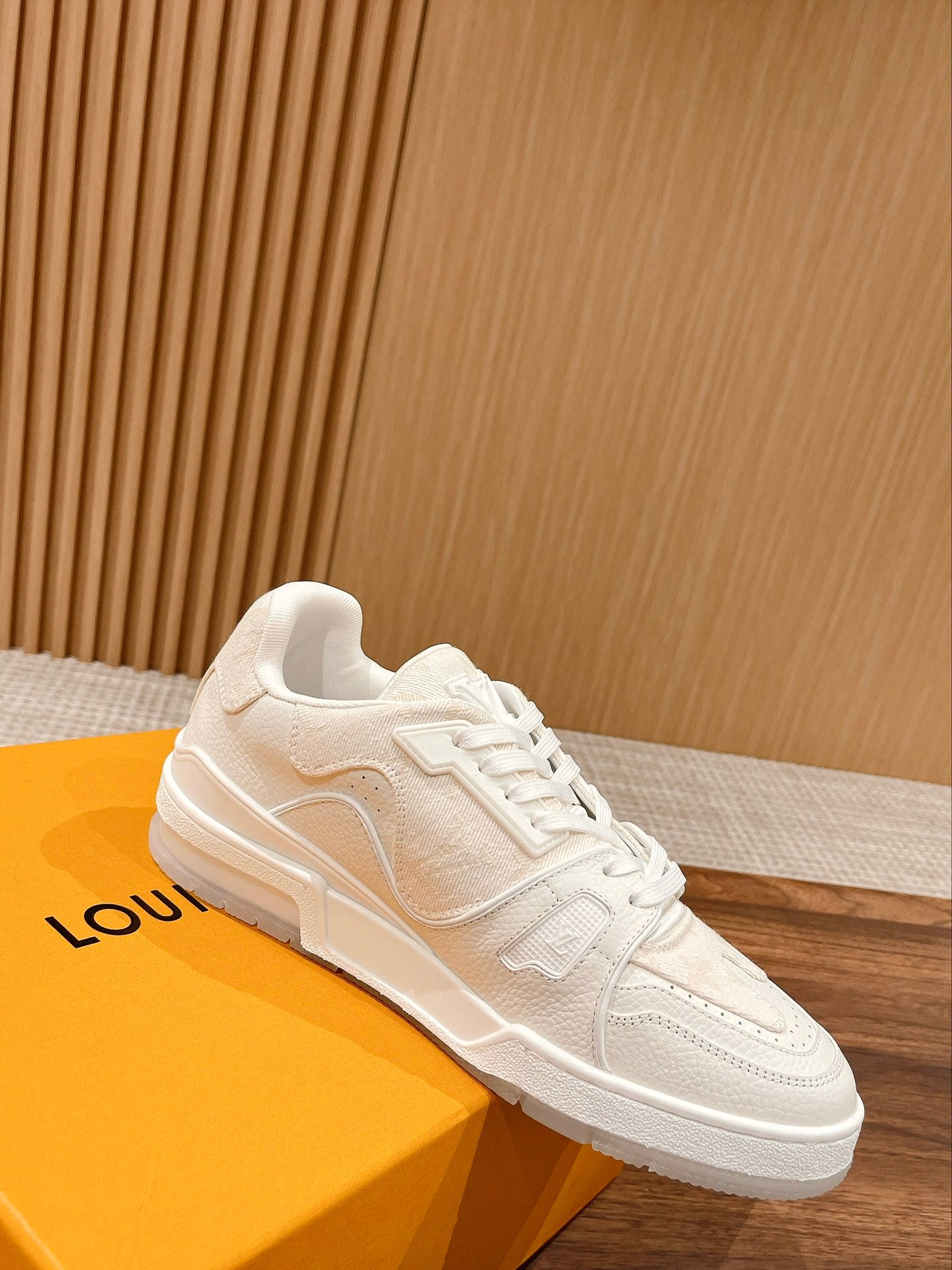 LV-027shoes