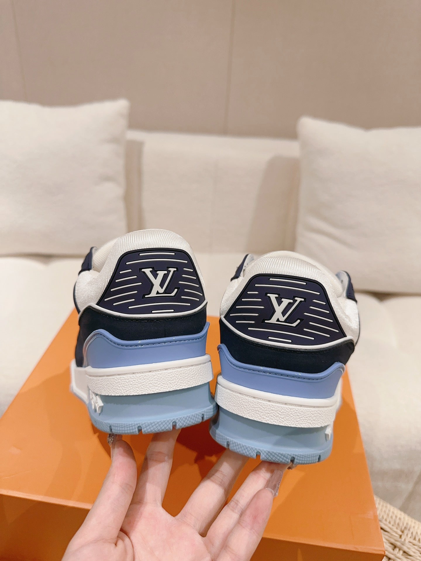 LV-033shoes