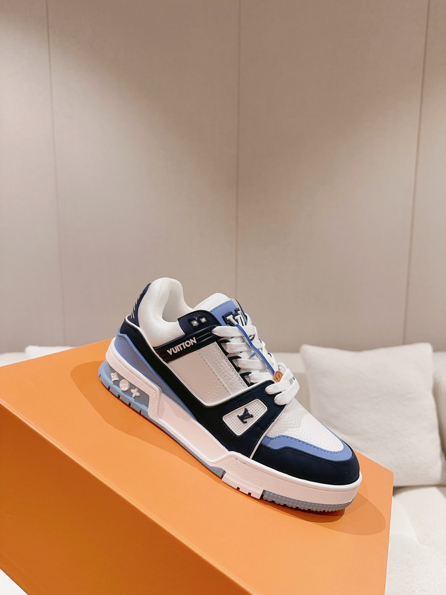 LV-033shoes