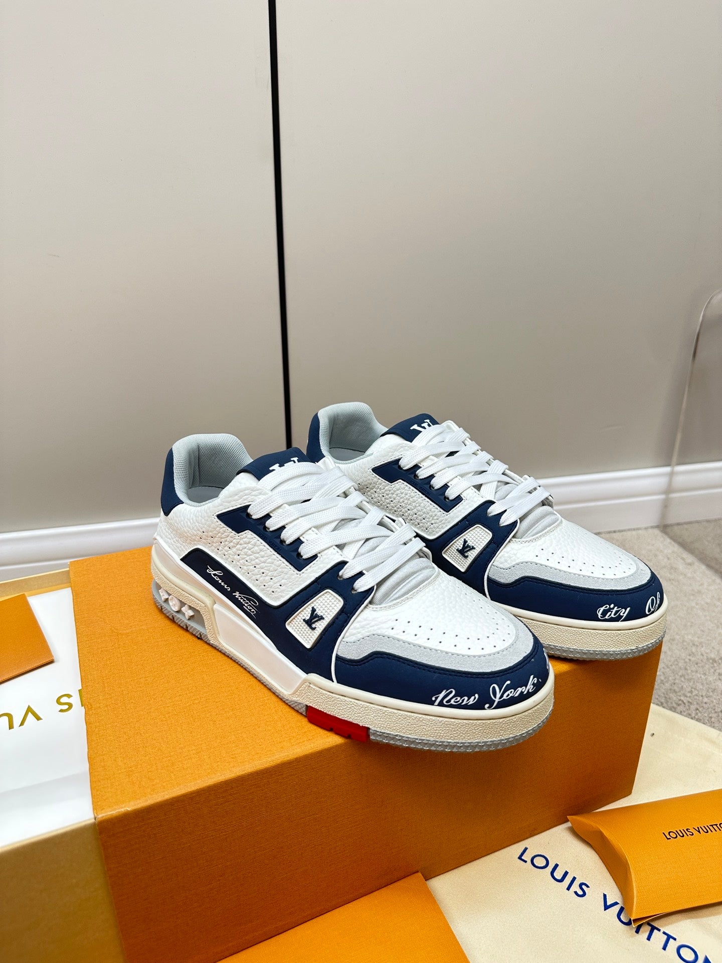 LV-035shoes