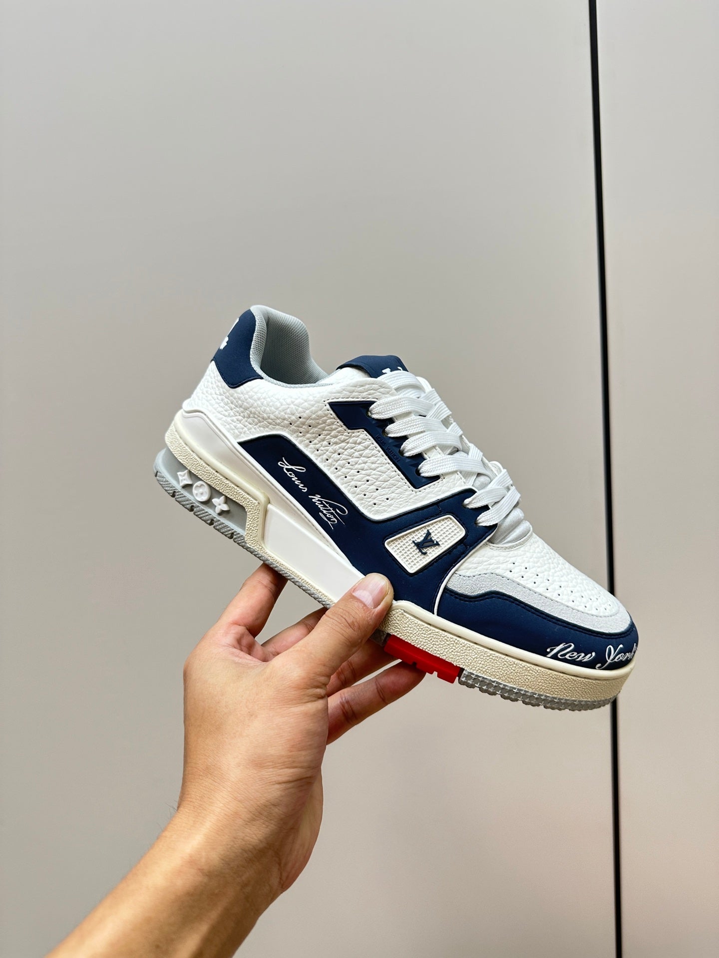 LV-035shoes