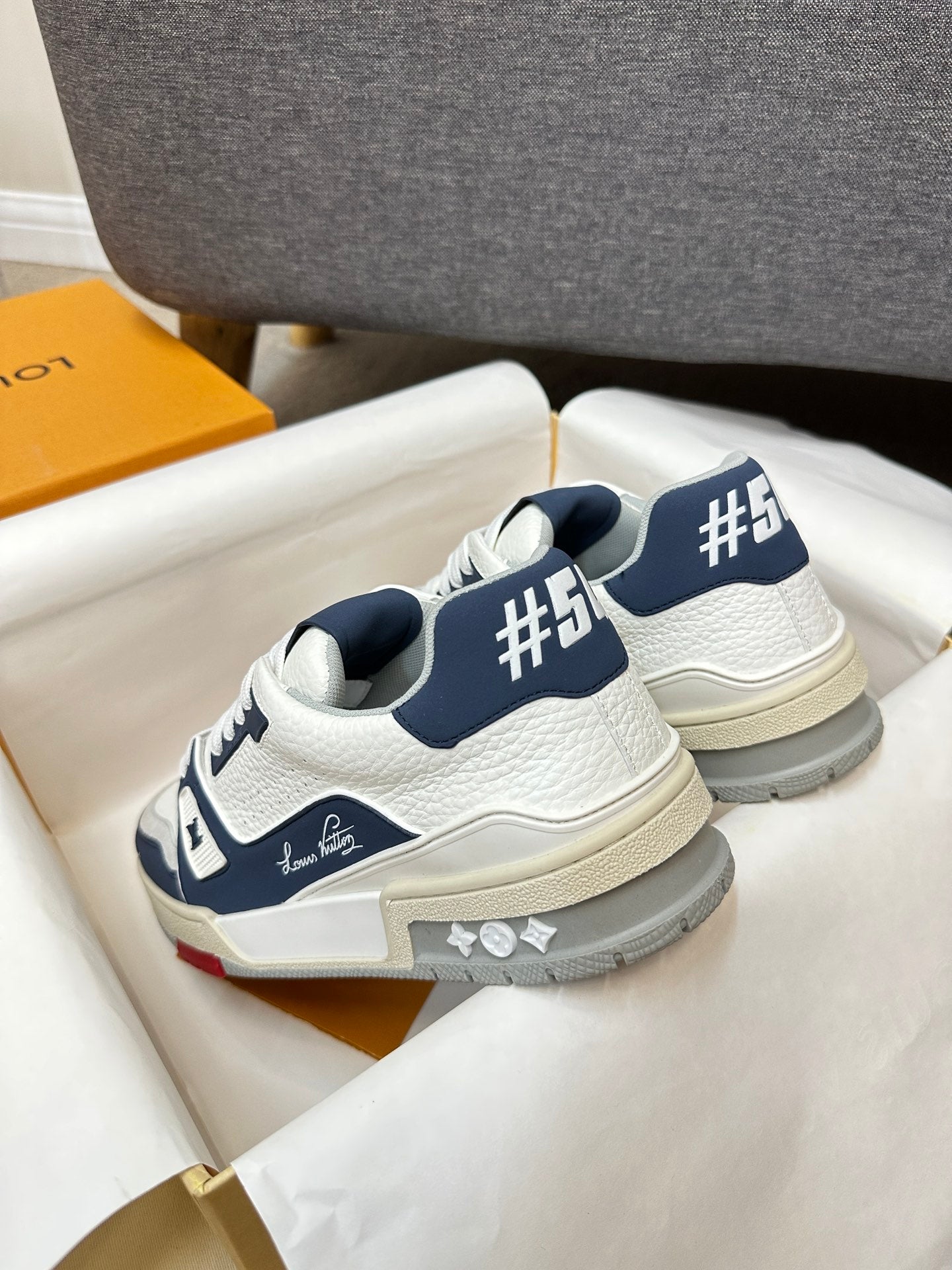 LV-035shoes