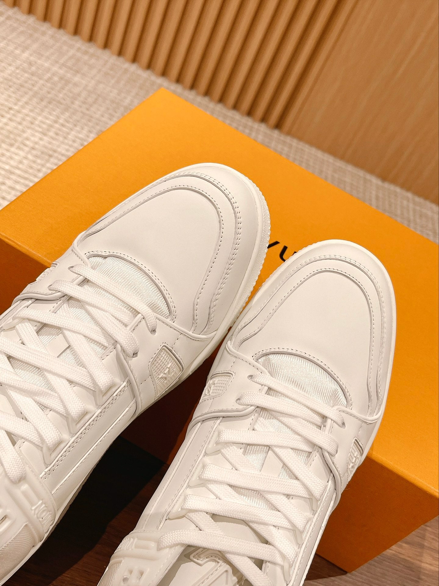 LV-124shoes