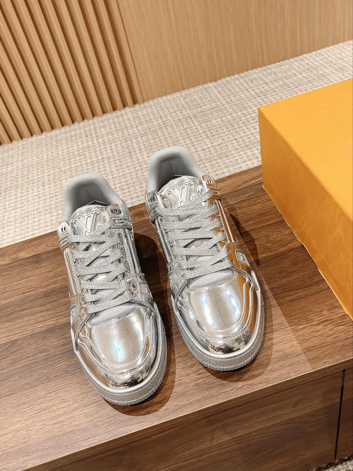 LV-041shoes