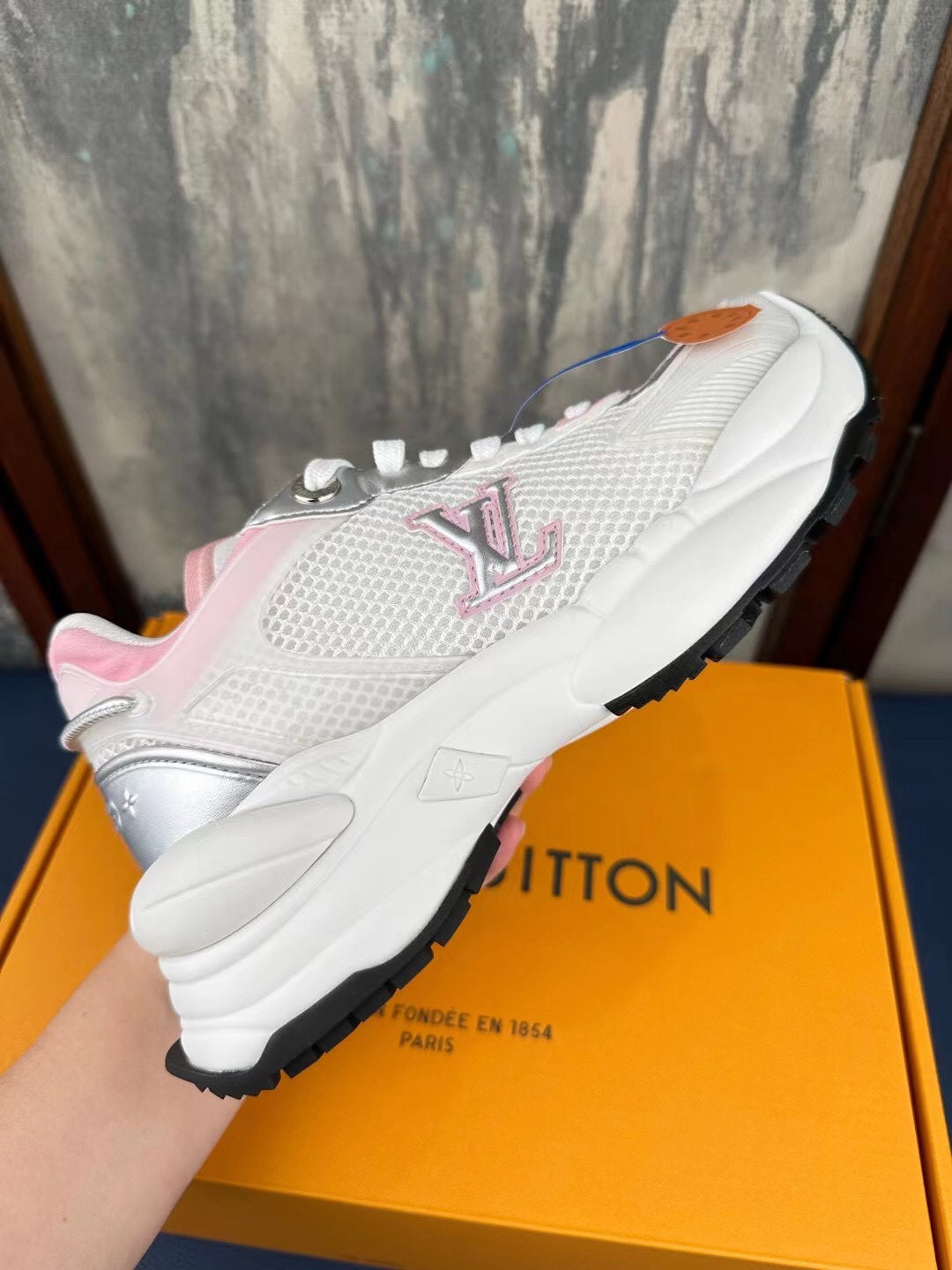 LV-044shoes