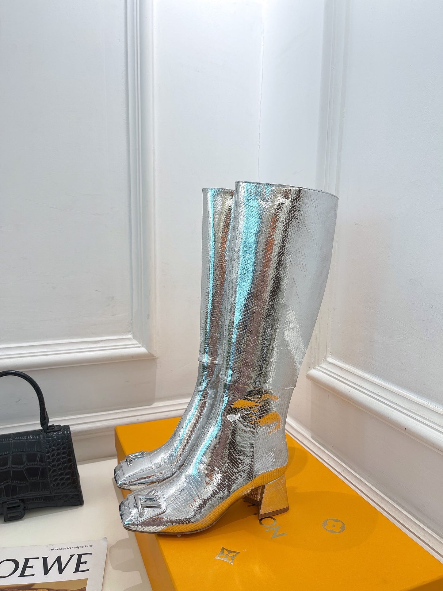 LV-048shoes