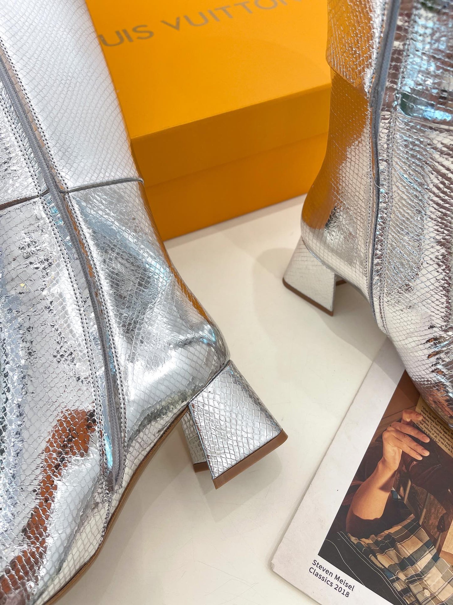 LV-048shoes