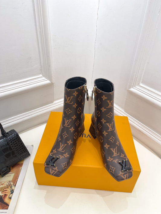 LV-051shoes