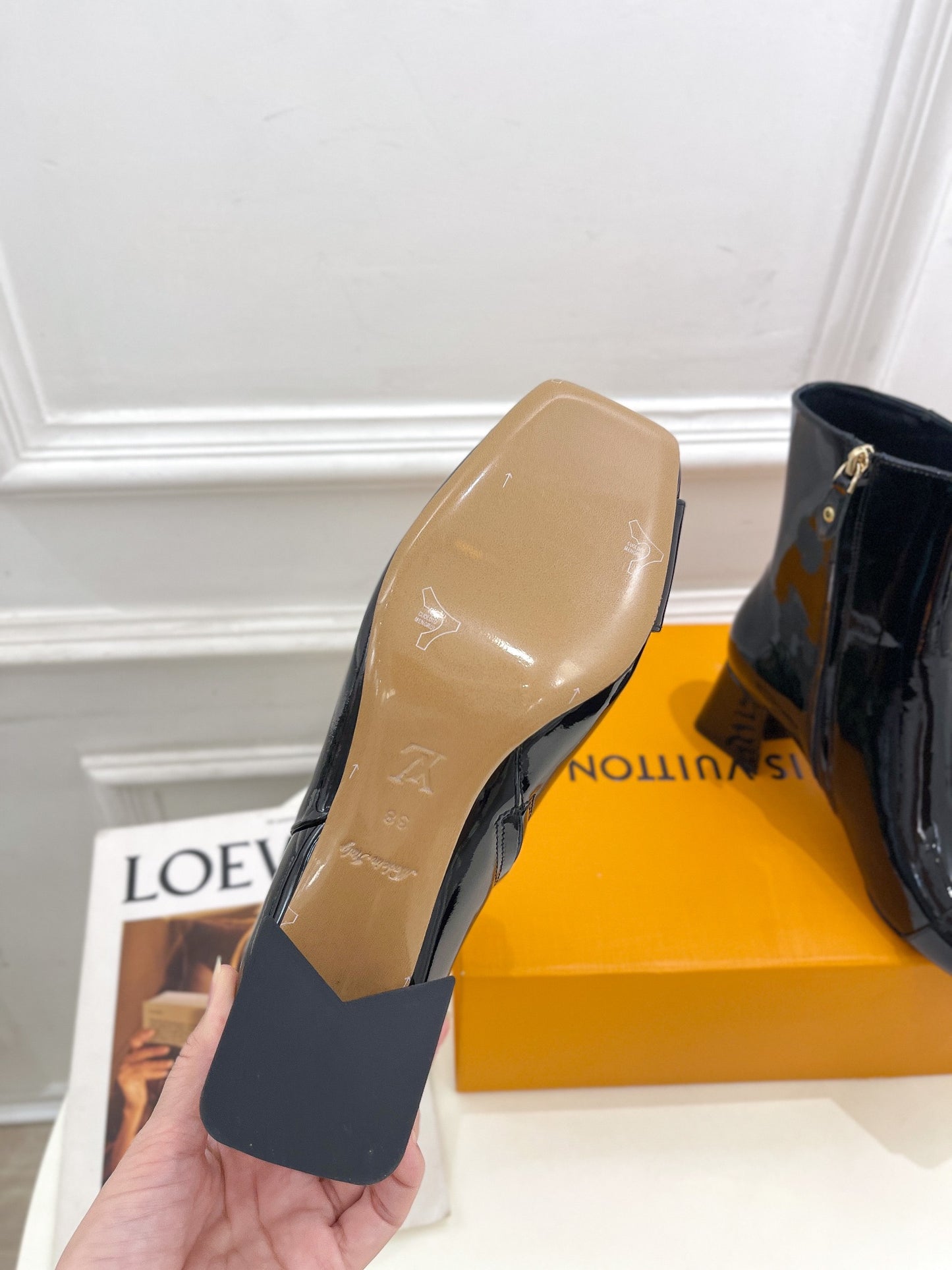 LV-053shoes