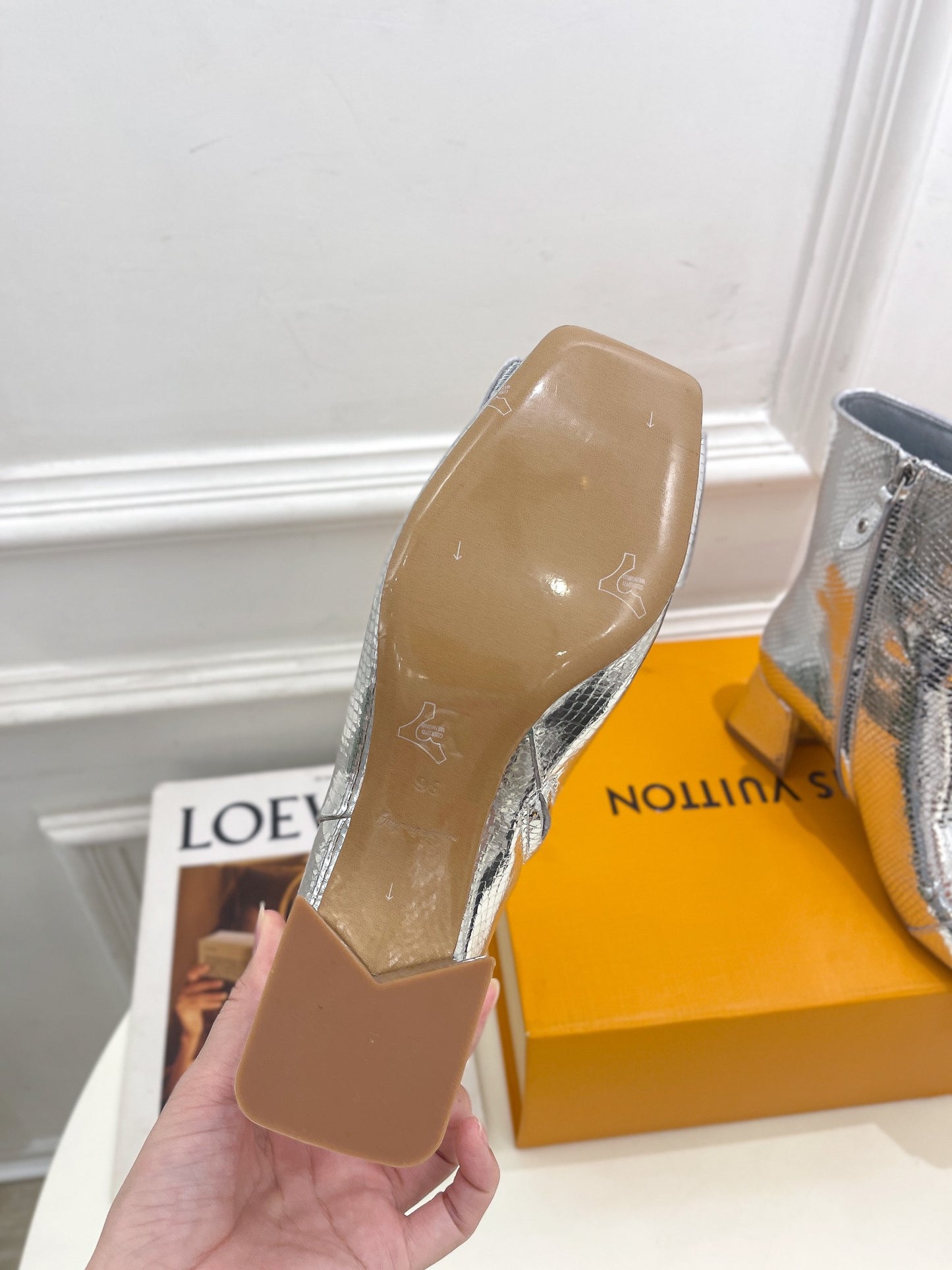 LV-056shoes
